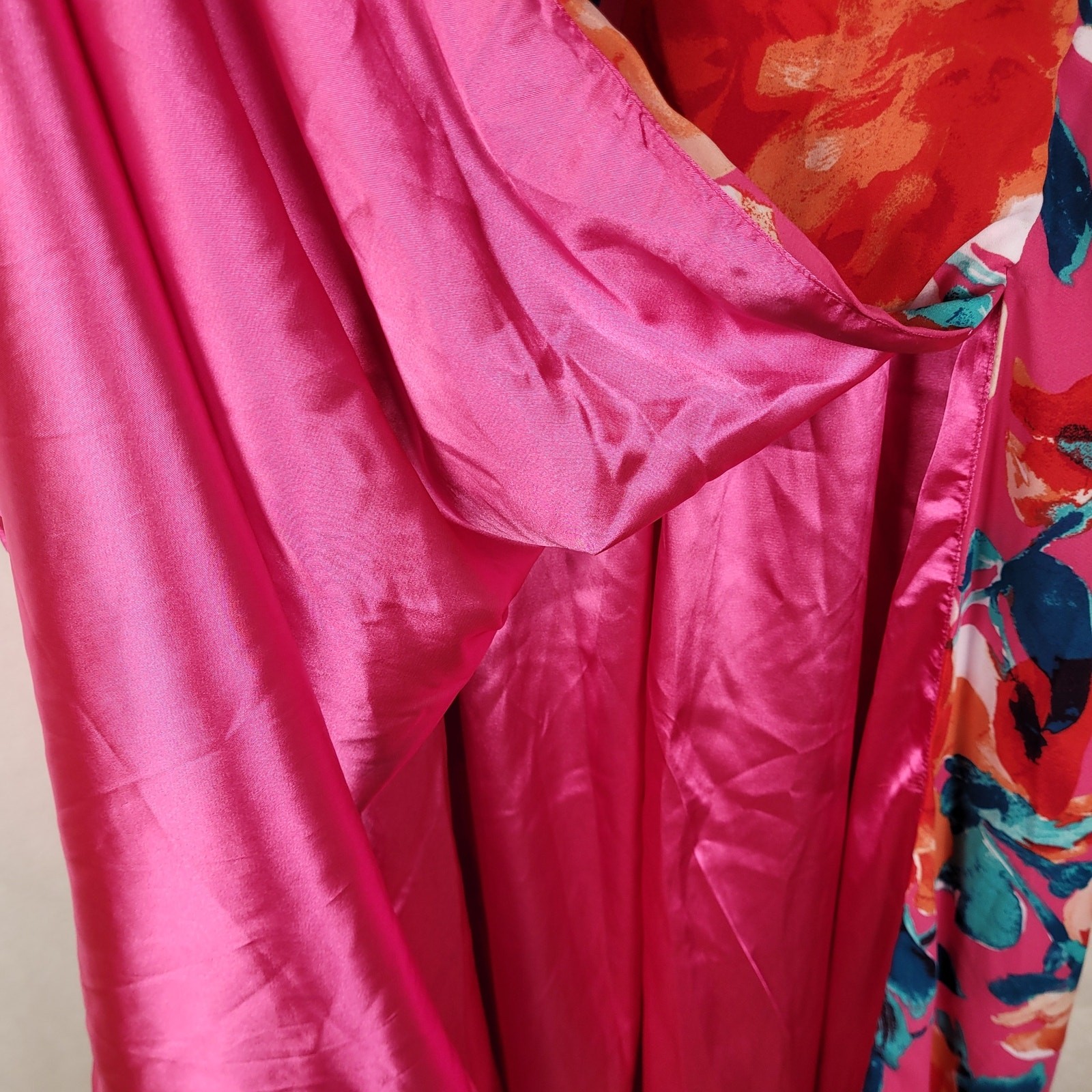 New En Creme Brielle magenta floral long sleeve side slit vneck maxi dress large
