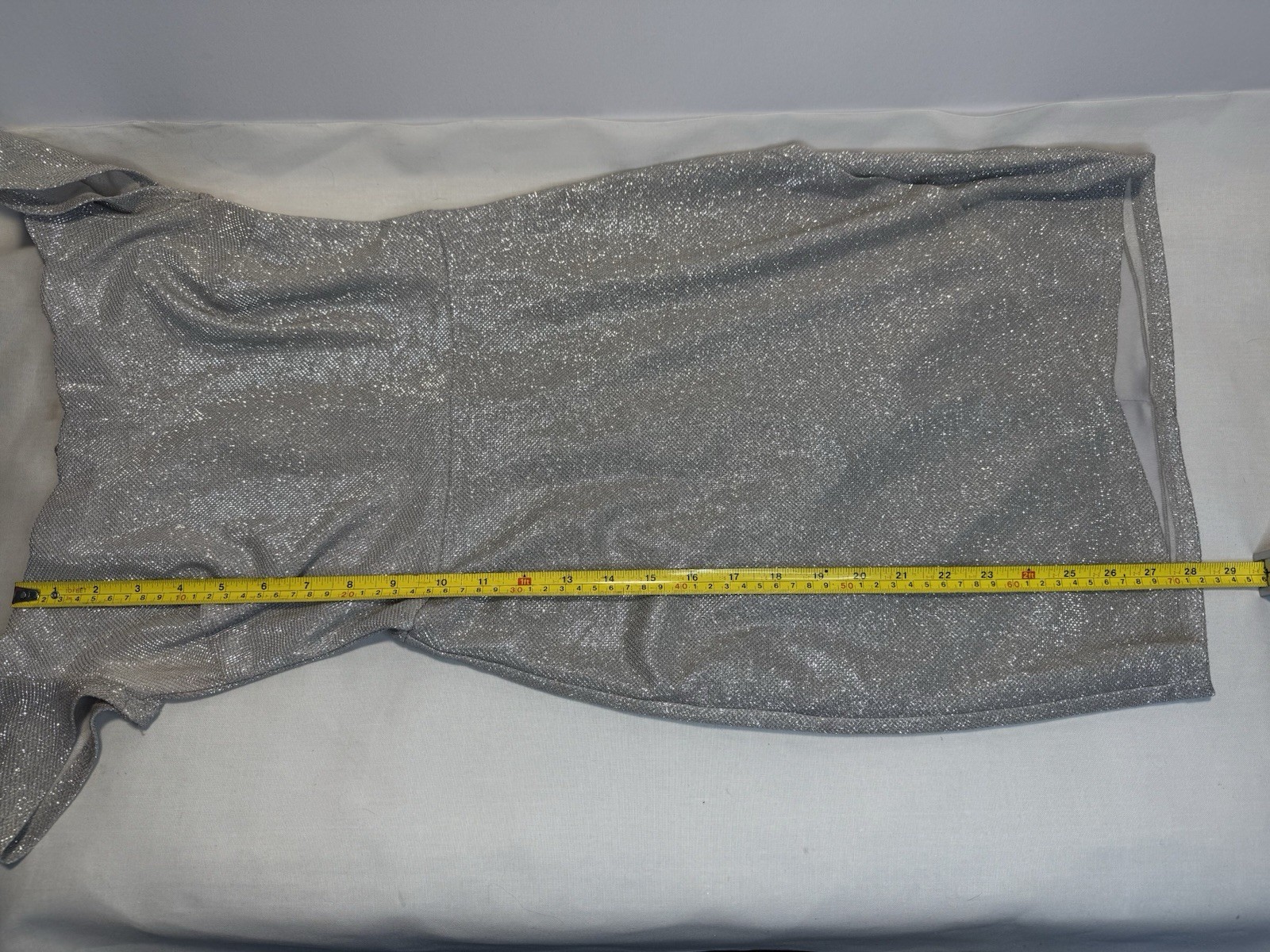 B Darlin Junior Women’s Silver Shimmer Cowl Neck Mini Dress. Size 1/2