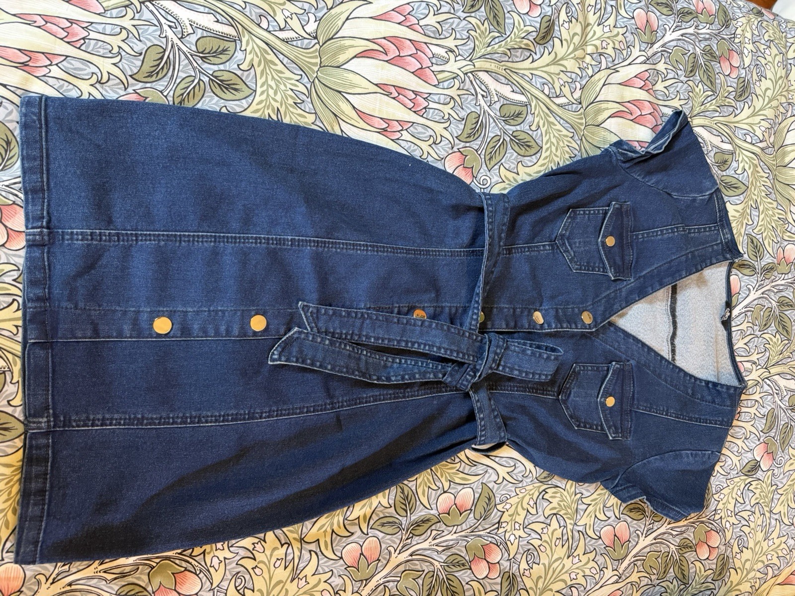 GBG Los Angeles Women’s Blue Solid Denim Shirt Dress V-Neck Belted Pockets XS