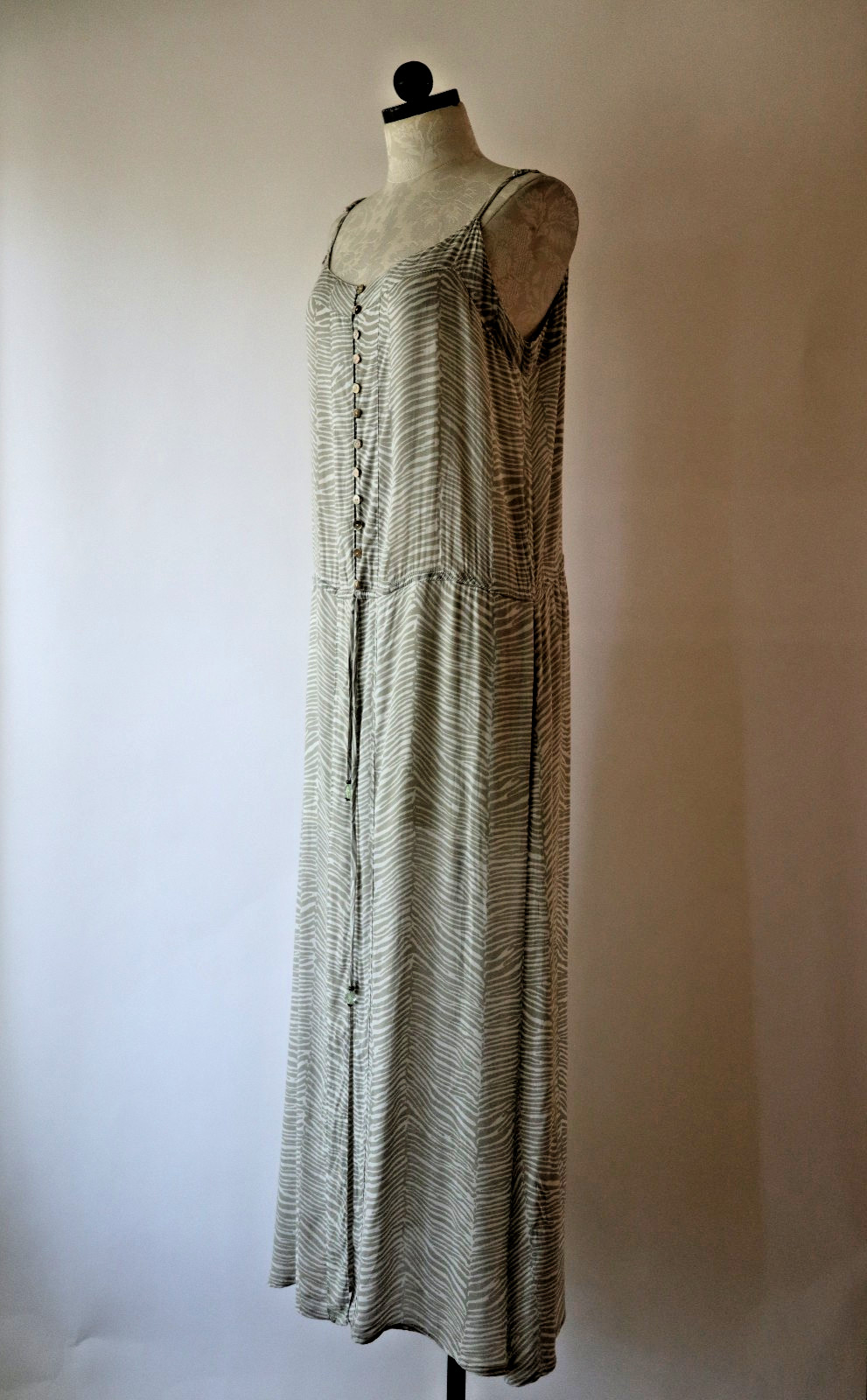 Pineapples Tan White Animal Print Buttoned Long Maxi Strappy Sundress Women M