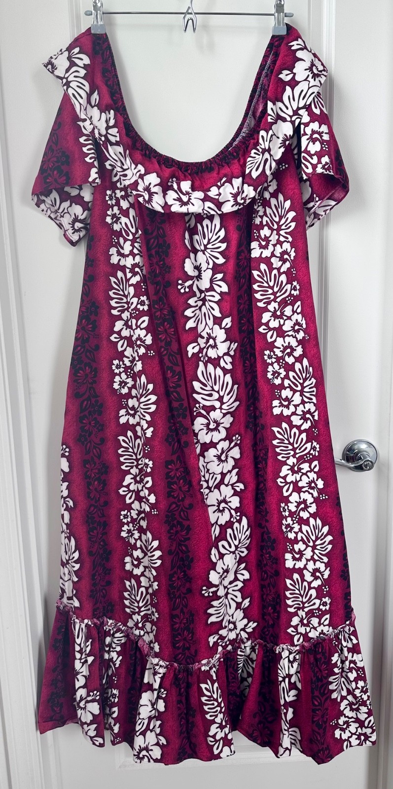 Vintage Off Shoulder Sexy Muumuu by Aloha Mo’i Hawaii Red Hibiscus XL Pocket