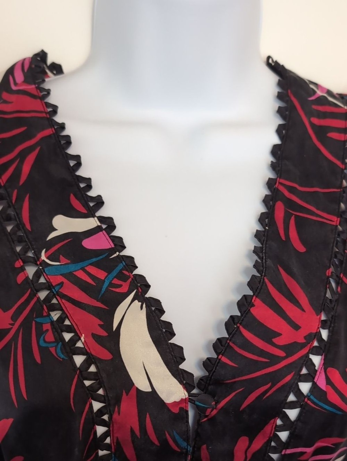 FLAWED Vertigo Paris Black Abstract Print Silk Dress Size Medium SEE PHOTOS