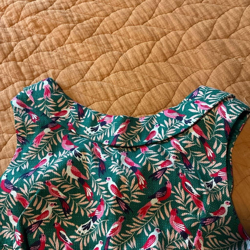 Boden Sleeveless Collared Bird Print Midi Dress