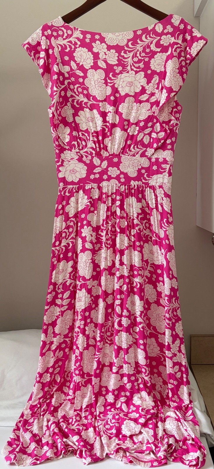 Boden Women’s Size US 4 Midi Pink/White Floral Jersey Dress Flutter Cap Sleeve