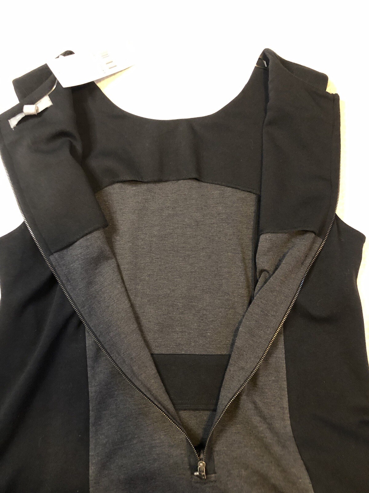 NY Collection NEW Women’s Size: LARGE Black & Gray Color Block – Zipper NWT