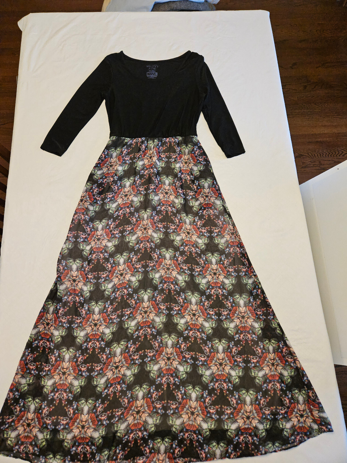 Mighty Fine Marvel Avengers maxi dress Size S