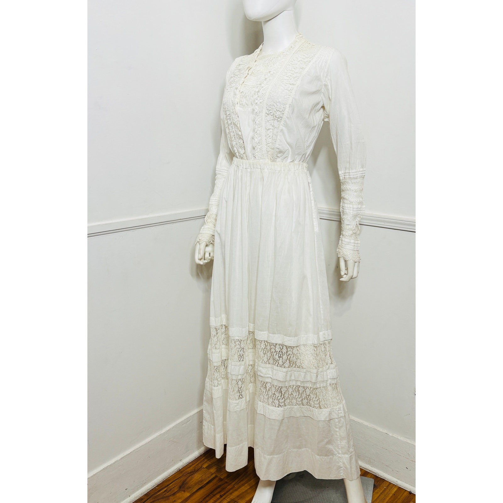 Small to Medium Edwardian 1900s Antique Cotton Blouse and Skirt Set