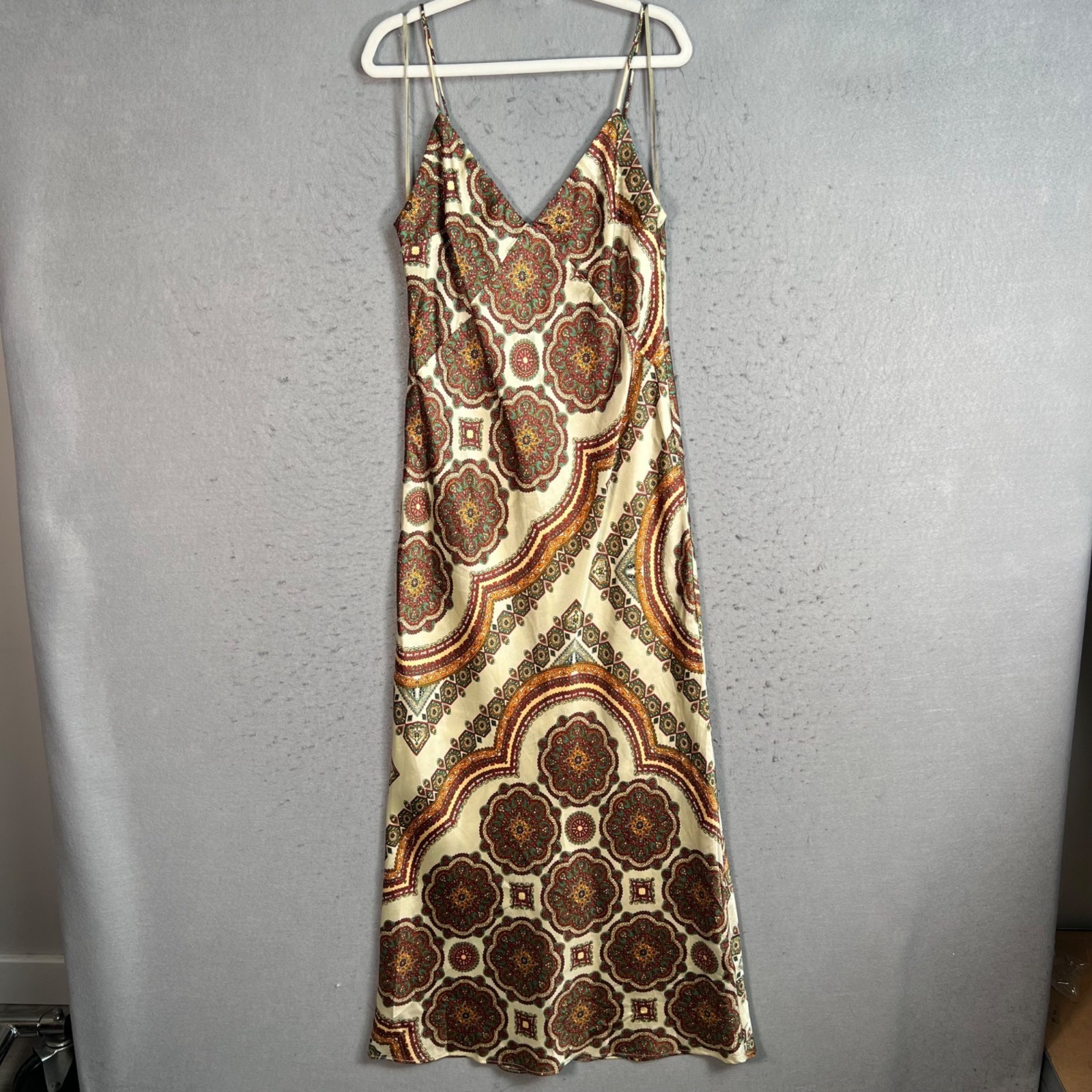Topshop Womens Size 2 Paisley Print Satin Slip Dress Beige & Red Boho Style