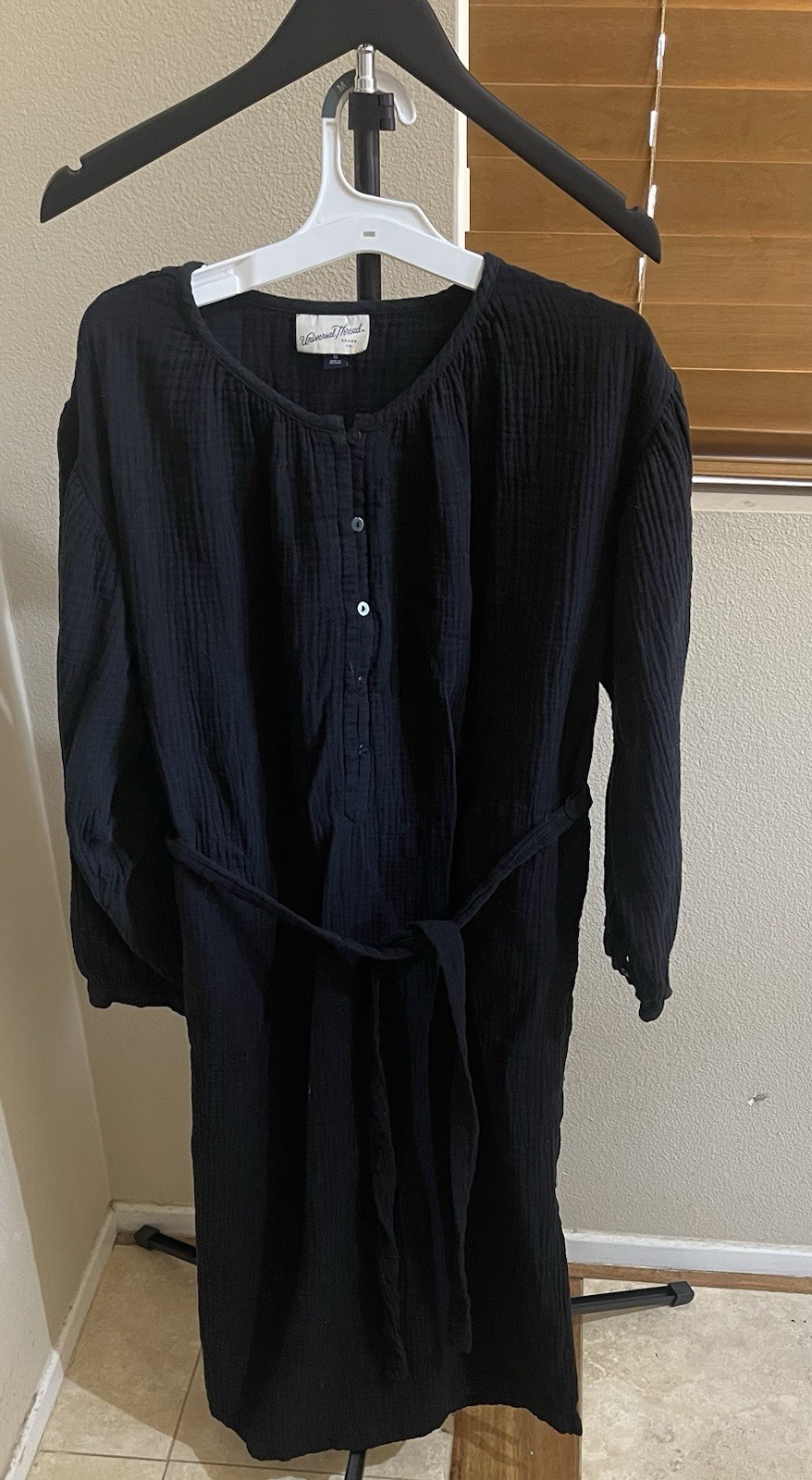 Black Texture Long Sleeves / Tunic With Relaxed Fit And Adjustable Waist Tie