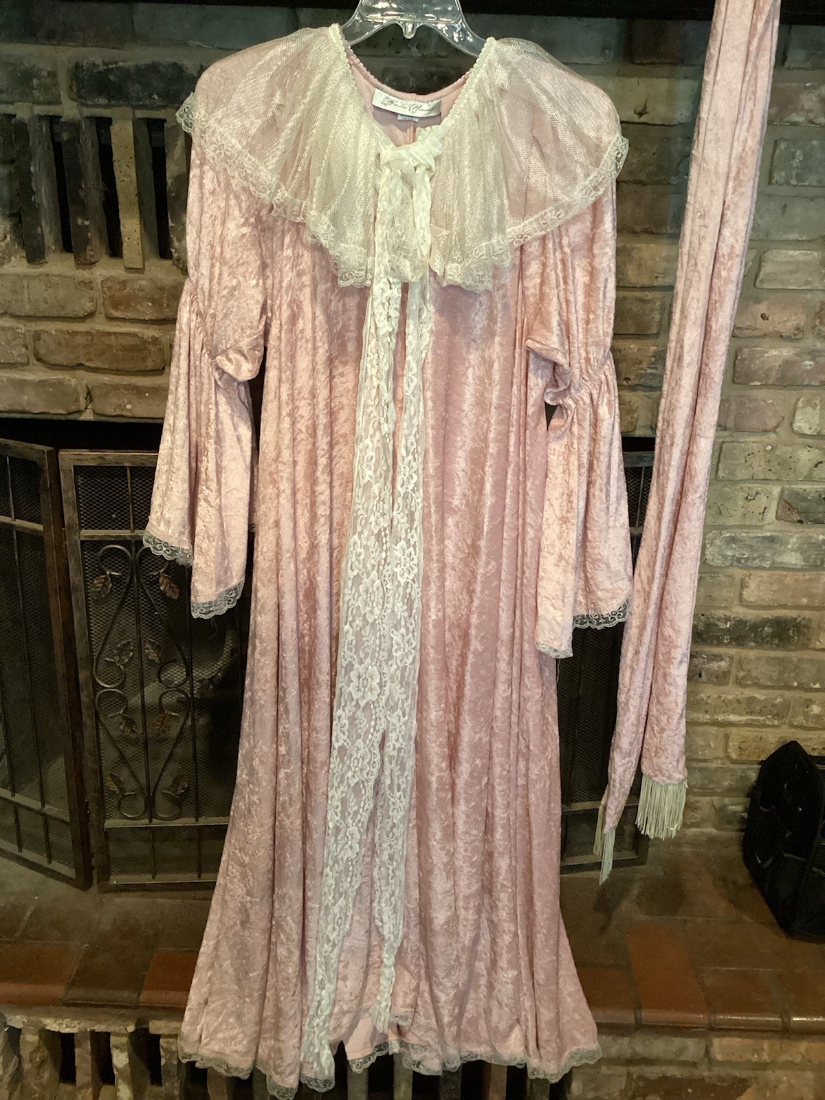 Hopeless Romantic Velvet & Lace Victorian Regency Gown Dress Robe Queen L/XL