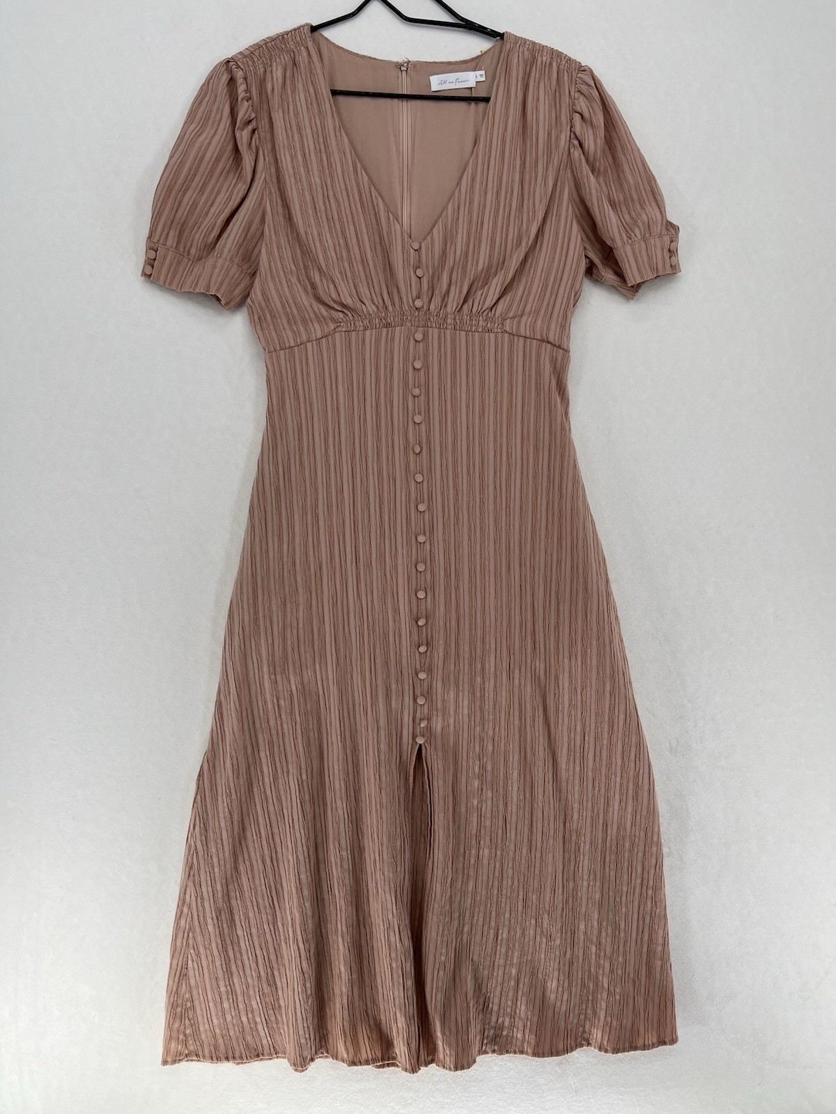 All In Favor Dress Large Blush Pink Textured Midi Dress Puff Sleeve V Neck