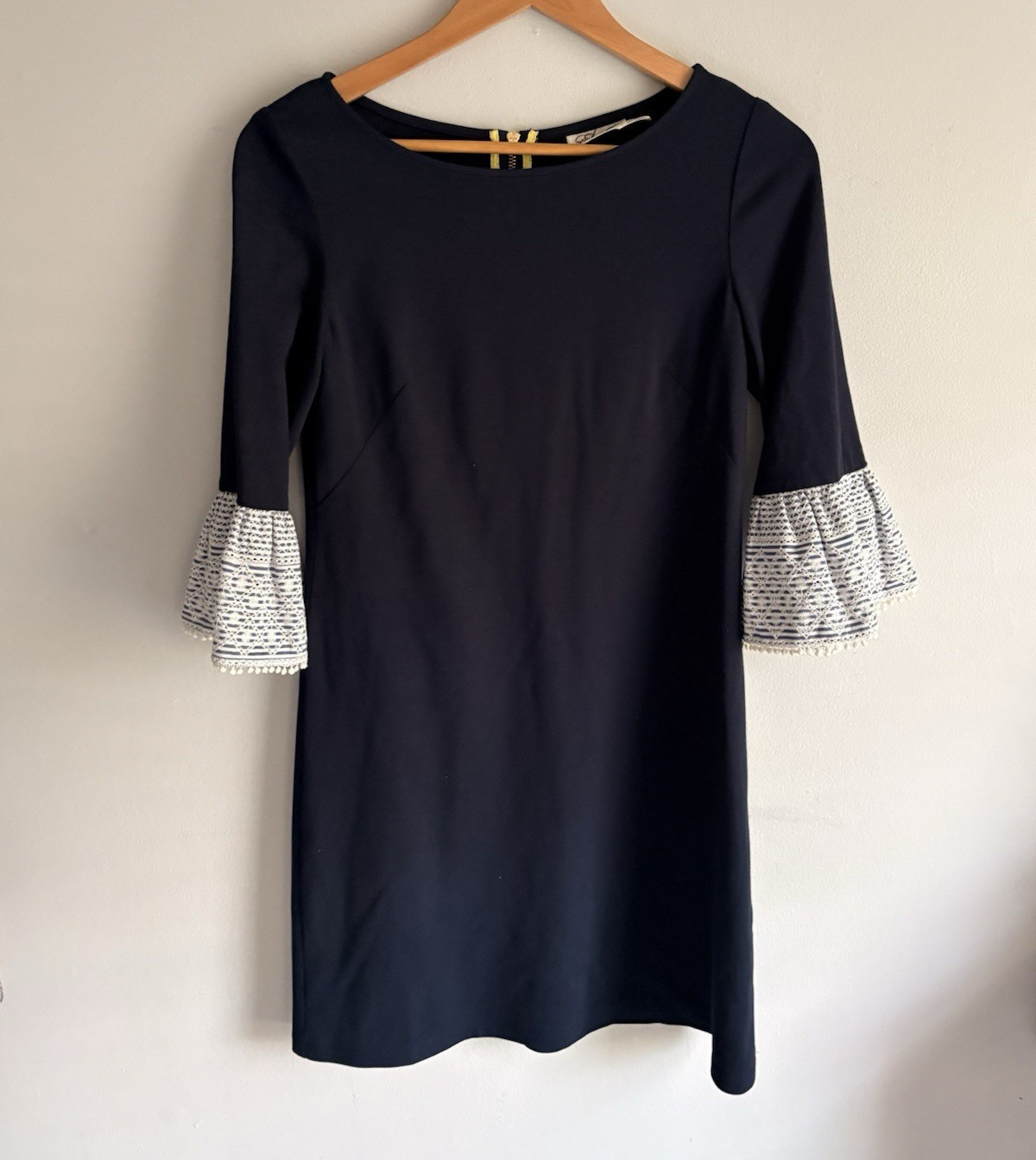 Eliza J Navy Shift Dress Boat Neck 3/4 Bell Sleeve Lace Cuffs Back Zip 2