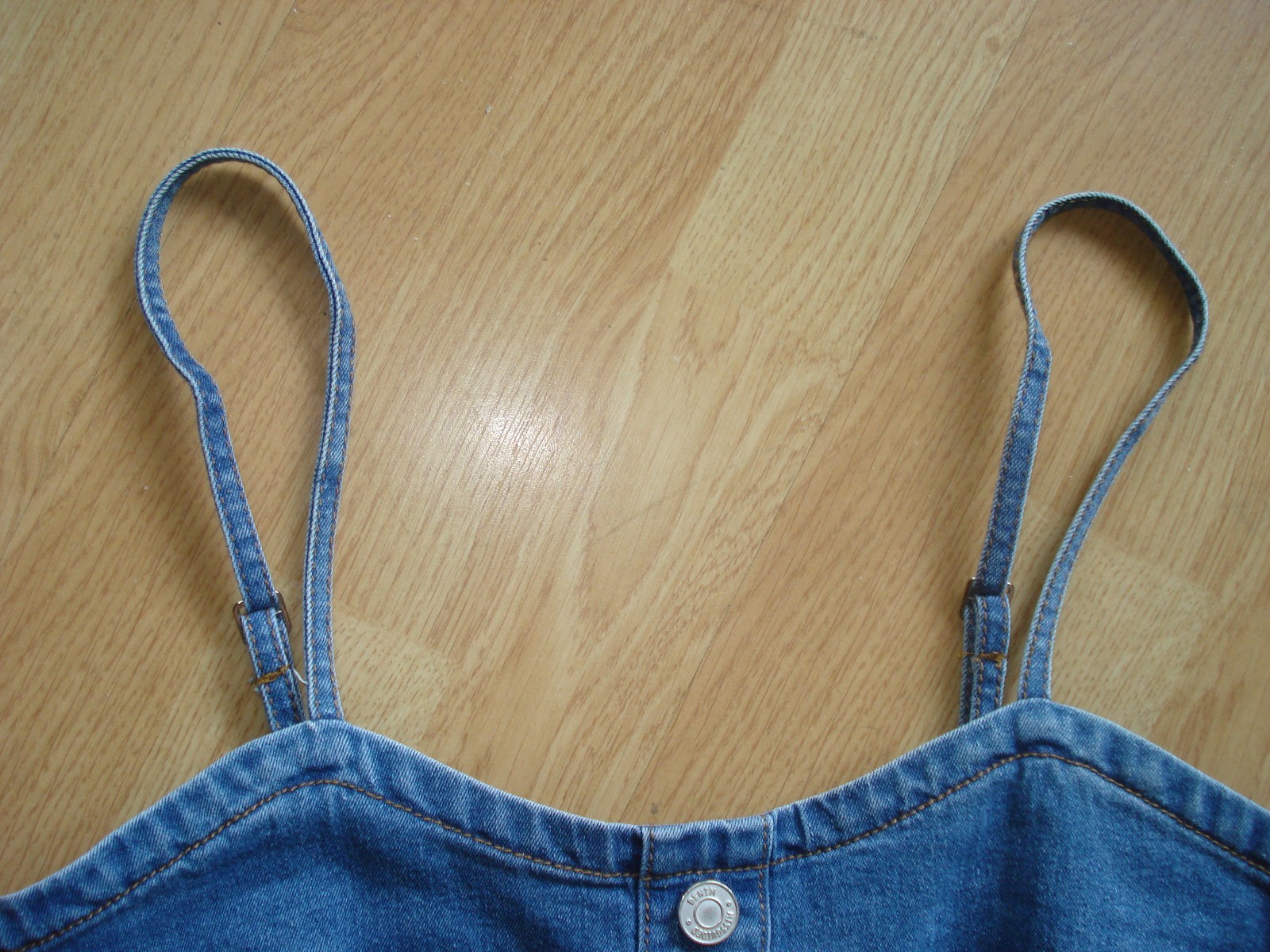 MISSGUIDED DENIM COTTON/POLY POCKETS STRAPS SLEEVELESS FIXED BUTTON UK 10