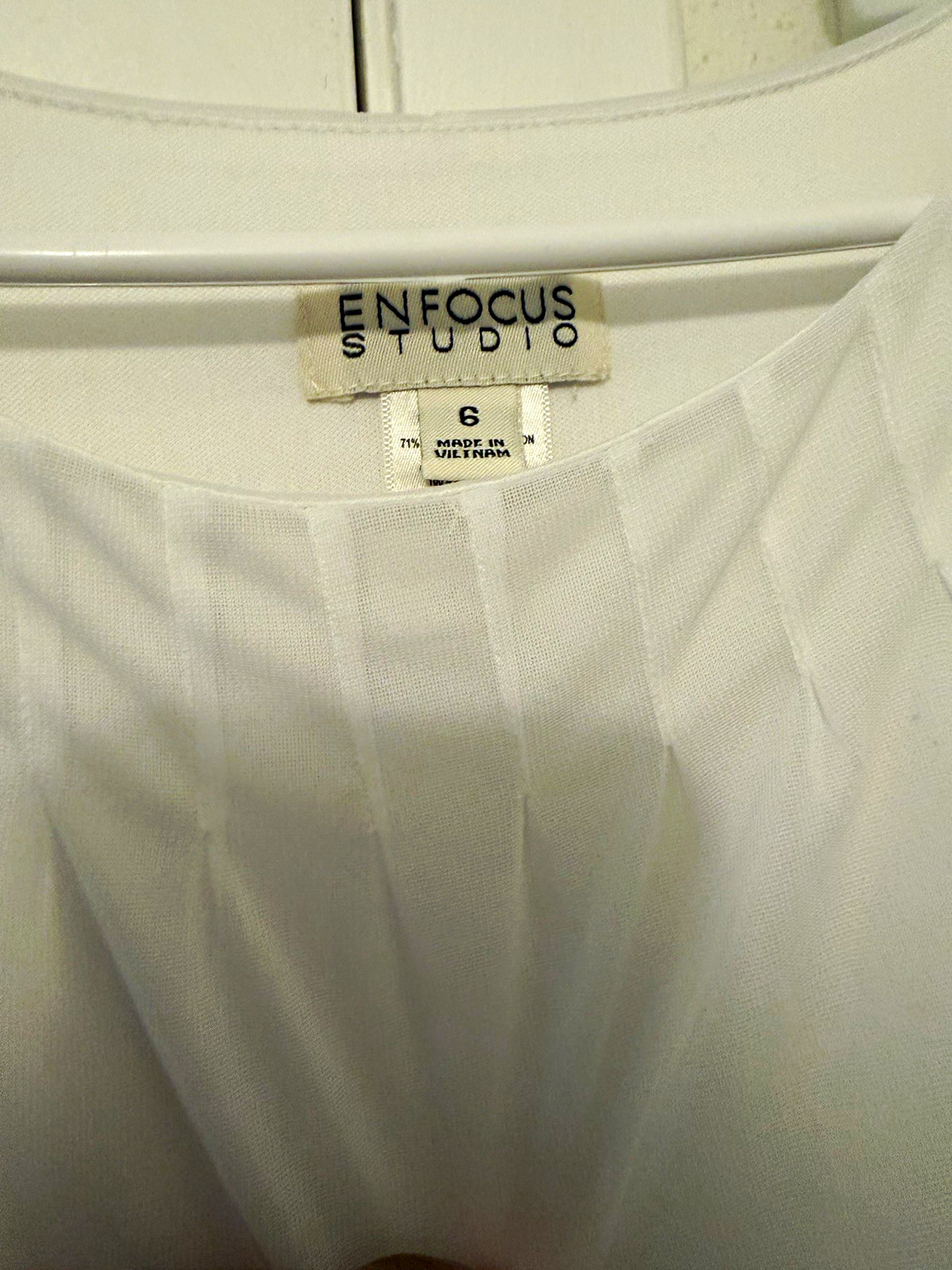Enfocus Studio Women’s Geometric Sheath Dress 6 White Gray Round Neck Pleated