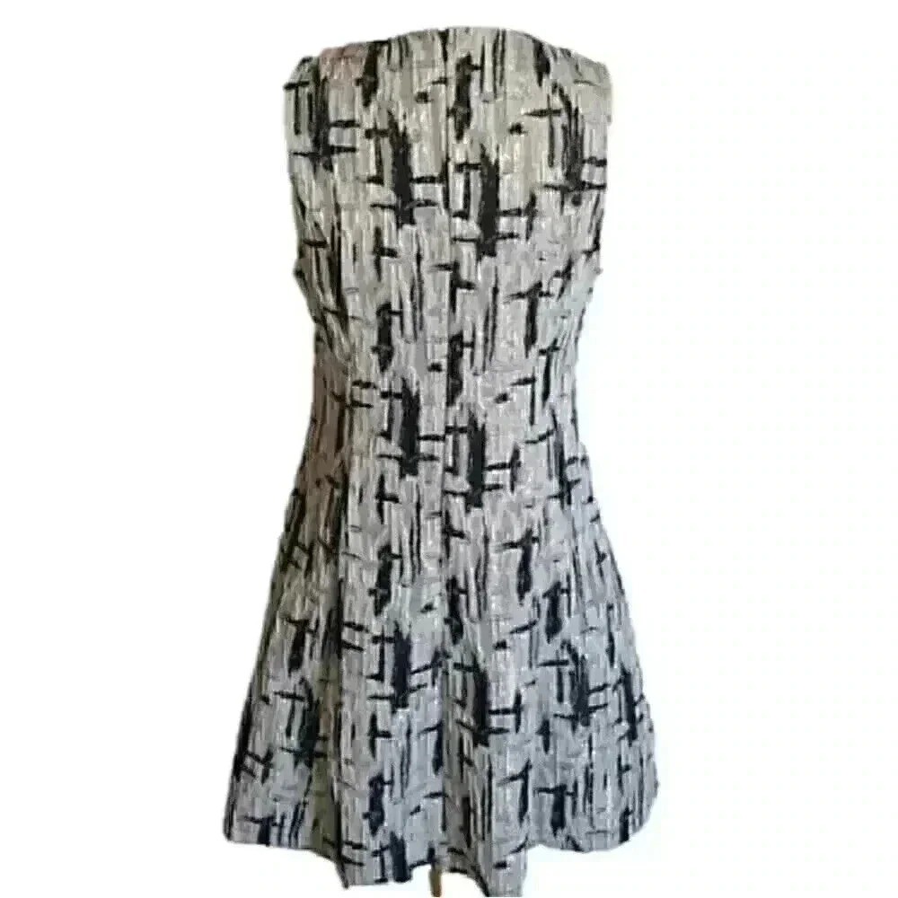 Everleigh Silver Metallic Abstract Print V-Neck Fit & Flare Party Dress Size S