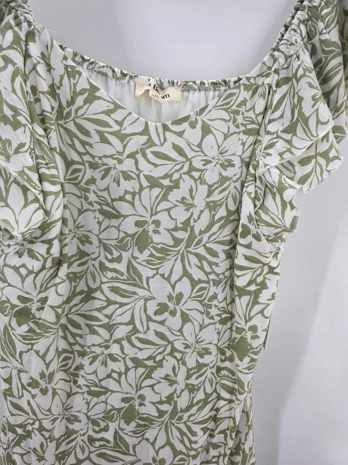 Iris Bloom Green and White Floral Off-Shoulder Dress Medium