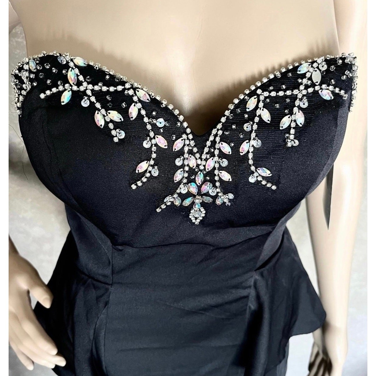 NWT Viranski Dancing Queen Black Beaded Strapless Sweetheart Peplum Mermaid Gown