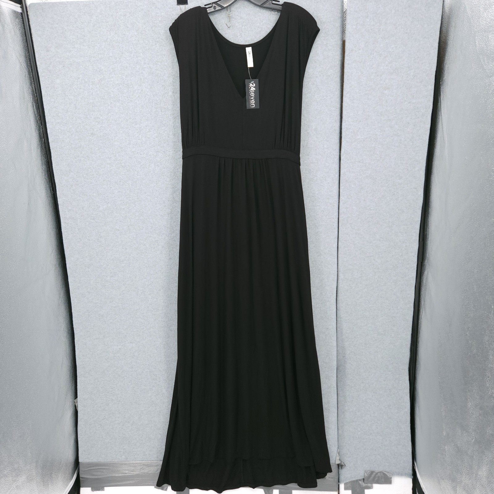 24Seven Comfort Apparel V Neck Belted Black Long Sleeveless Dress Womens Size 3X