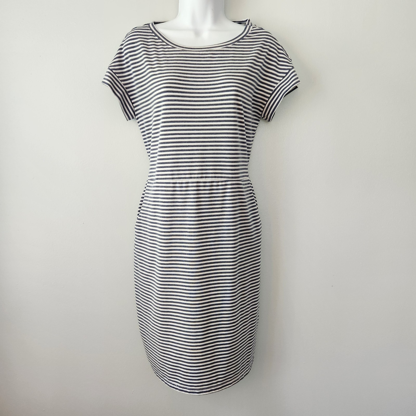 Merokeety T-Shirt Dress Women’s M Gray White Striped Knit Belted Coastal Grandma