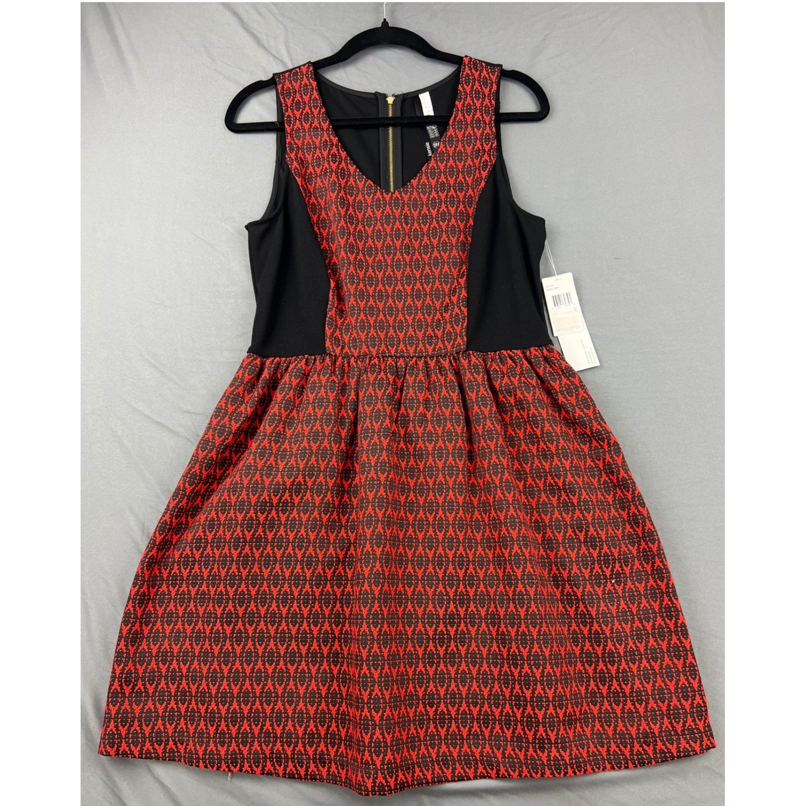 Kensie Dress Womens Medium Red Black Paprika NWT Fit Flare Jacquard V-Neck Party