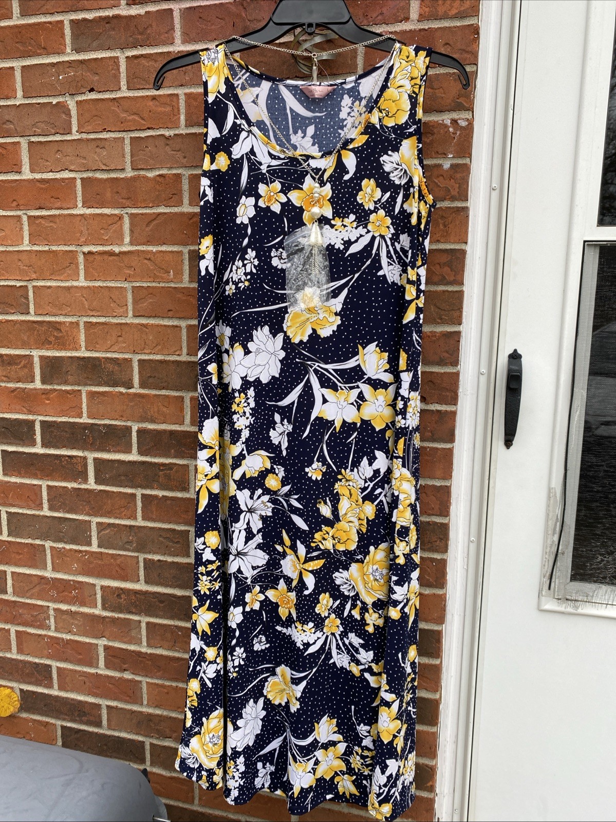 SJS Woman’s Dress Size Large
