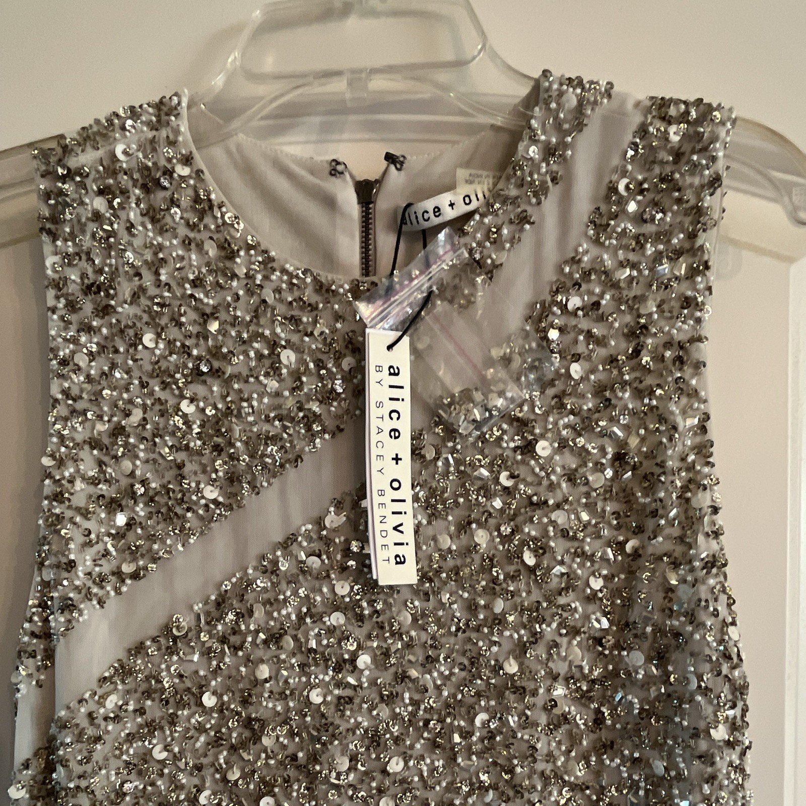 Alice + Olivia Stacey Bendet Silver Sequin Beaded Sheath Dress Sz 2