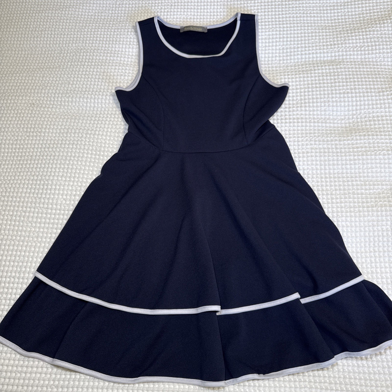 Finn & Clover Navy Blue Sleeveless Dress White Ruffle Hem Pullover Womens Lg EUC