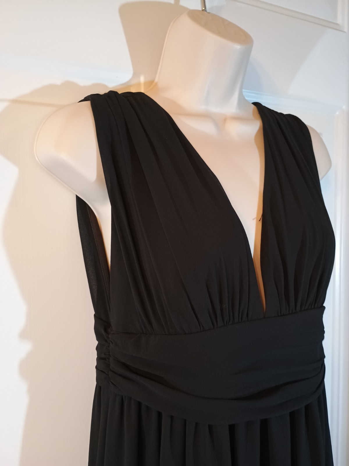 Lulus Heavenly Hues Sleeveless Deep V-Neck Sexy Leg Slit Black Maxi Dress sz M