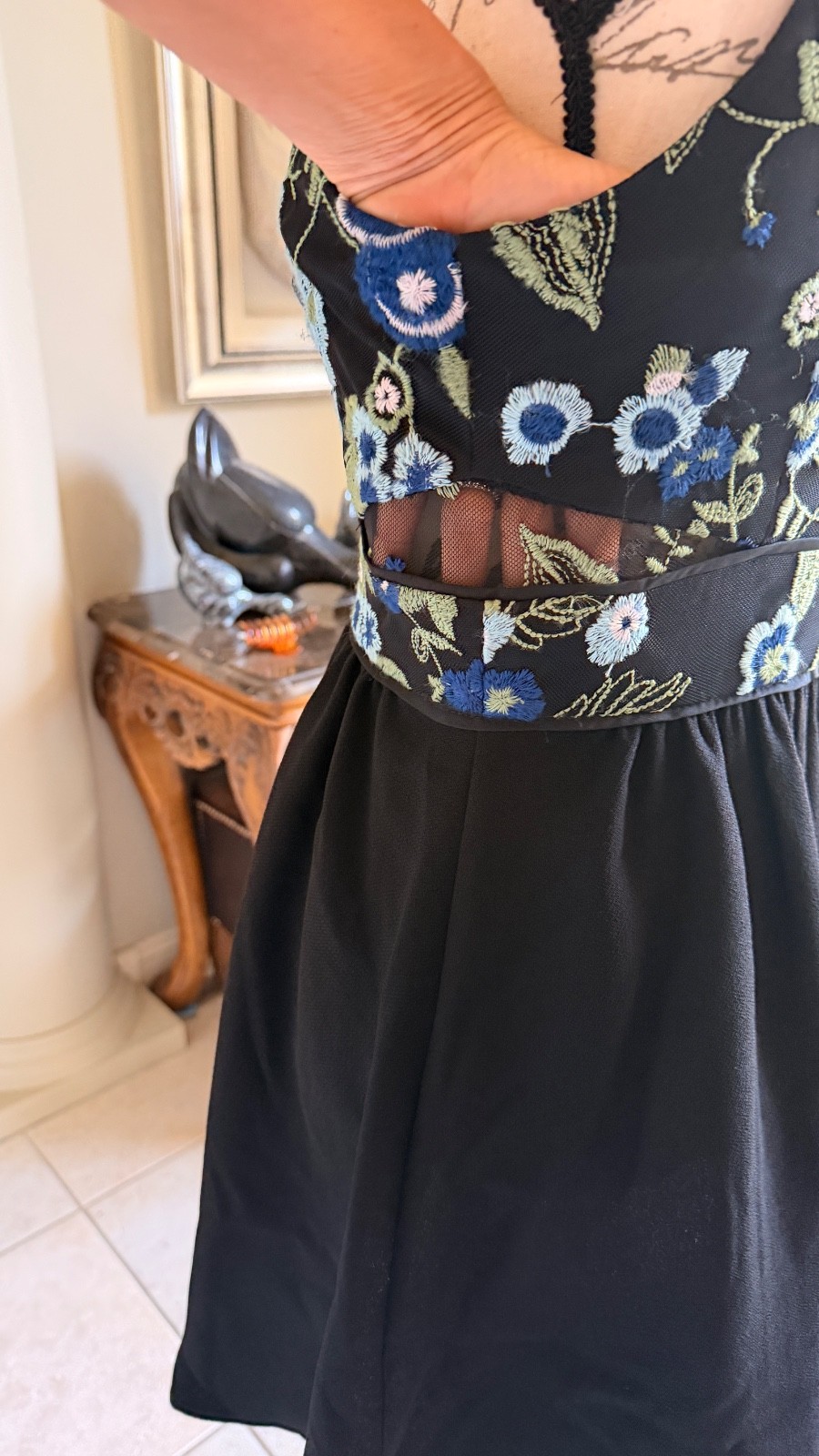 BCBGeneration Black Floral Embroidered Sleeveless Fit & Flare Dress NWT Size 6
