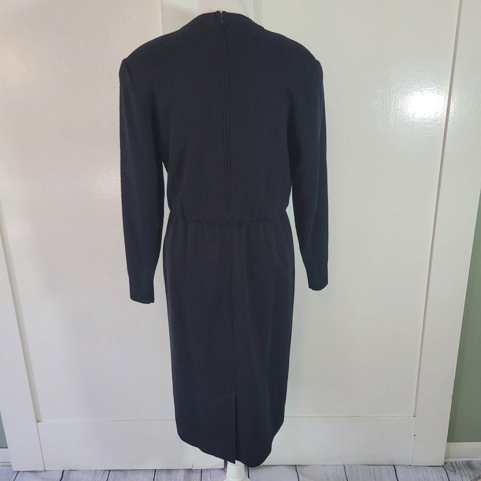 Talbots Size 8p Vintage 100% Wool Sweater Dress Pearl Chain Attached Belt