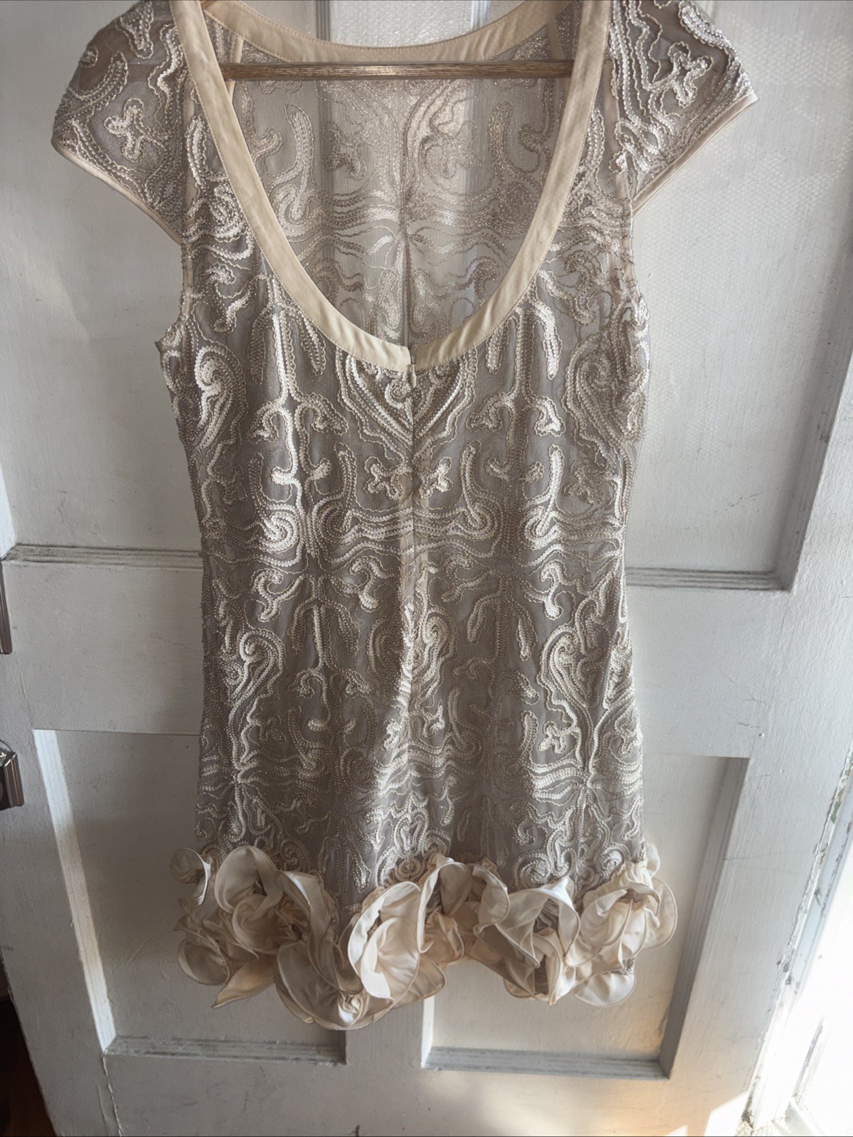 Jessica Simpson Ivory Lace Cocktail Dress Rosette Ruffle Hem Sheer Size M