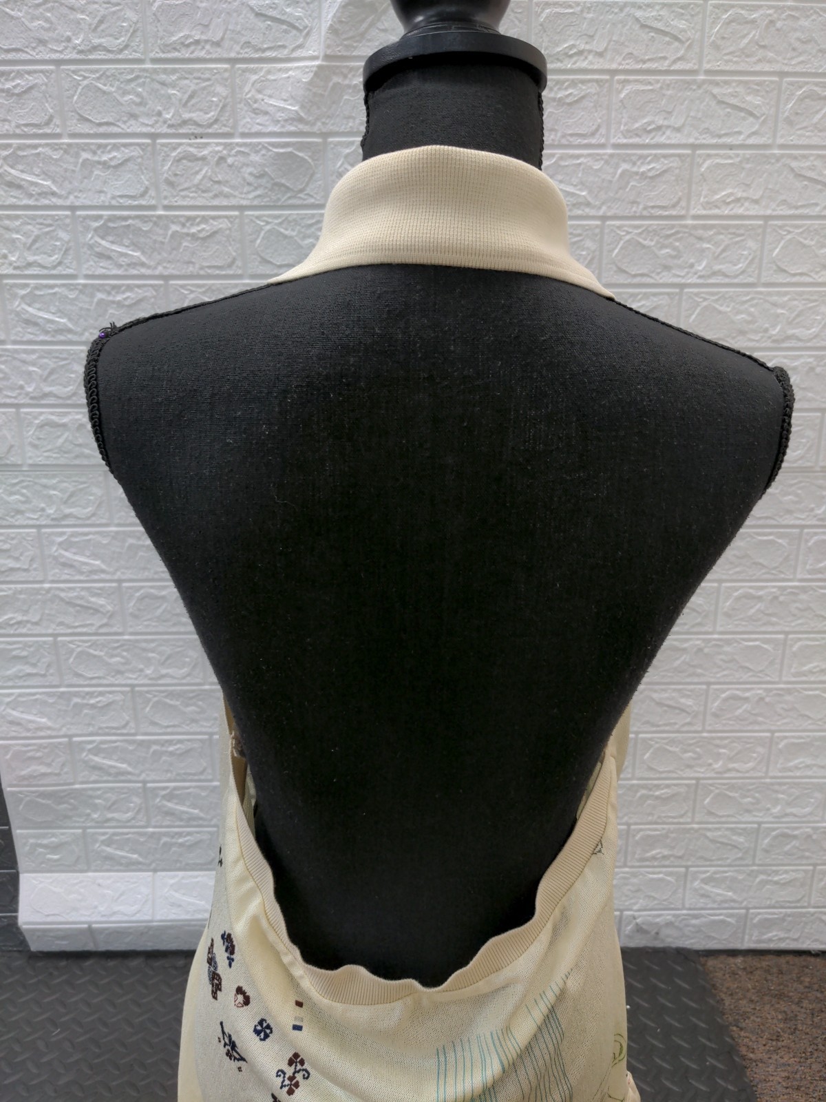 Pre-owned Reemami Halter Maqlouba Knitted Dress Cream Sz M (See Desc.)