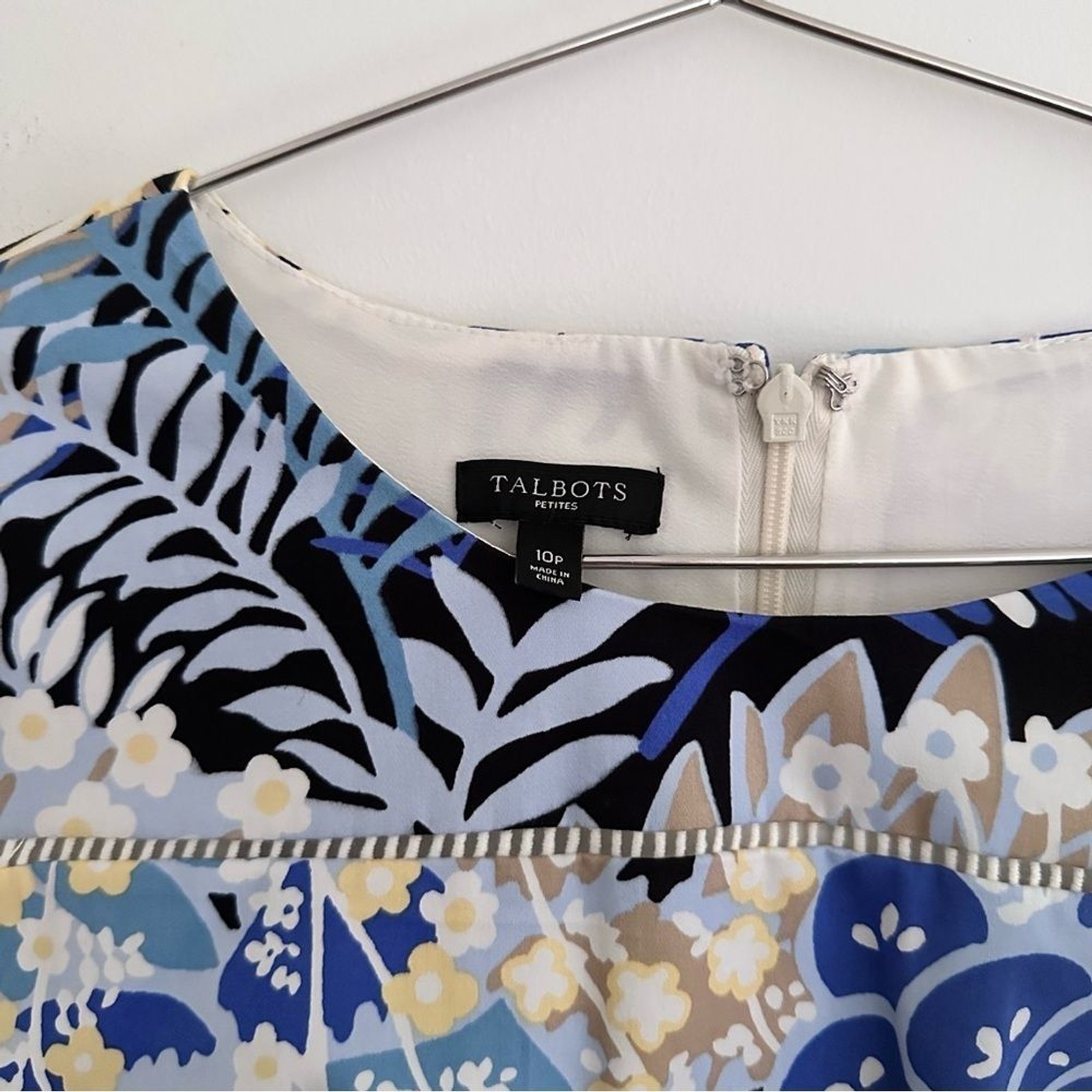 Talbots Botanical Floral Blue Multi Flounce Hem Short Sleeve Sateen Sheath 10P