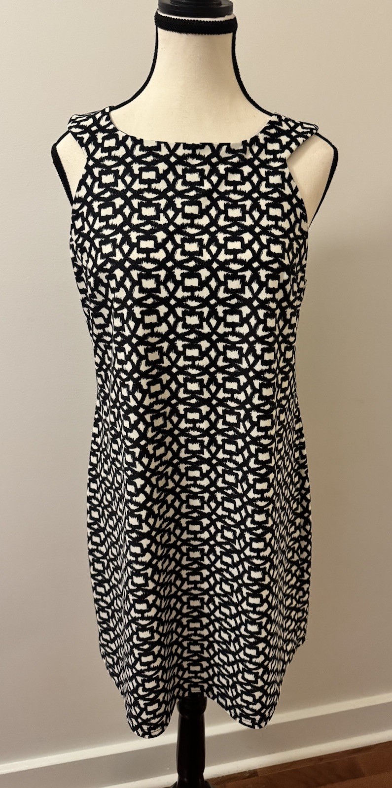 Aryeh Black White Geometric Shift Dress Sleeveless Large Runs Small