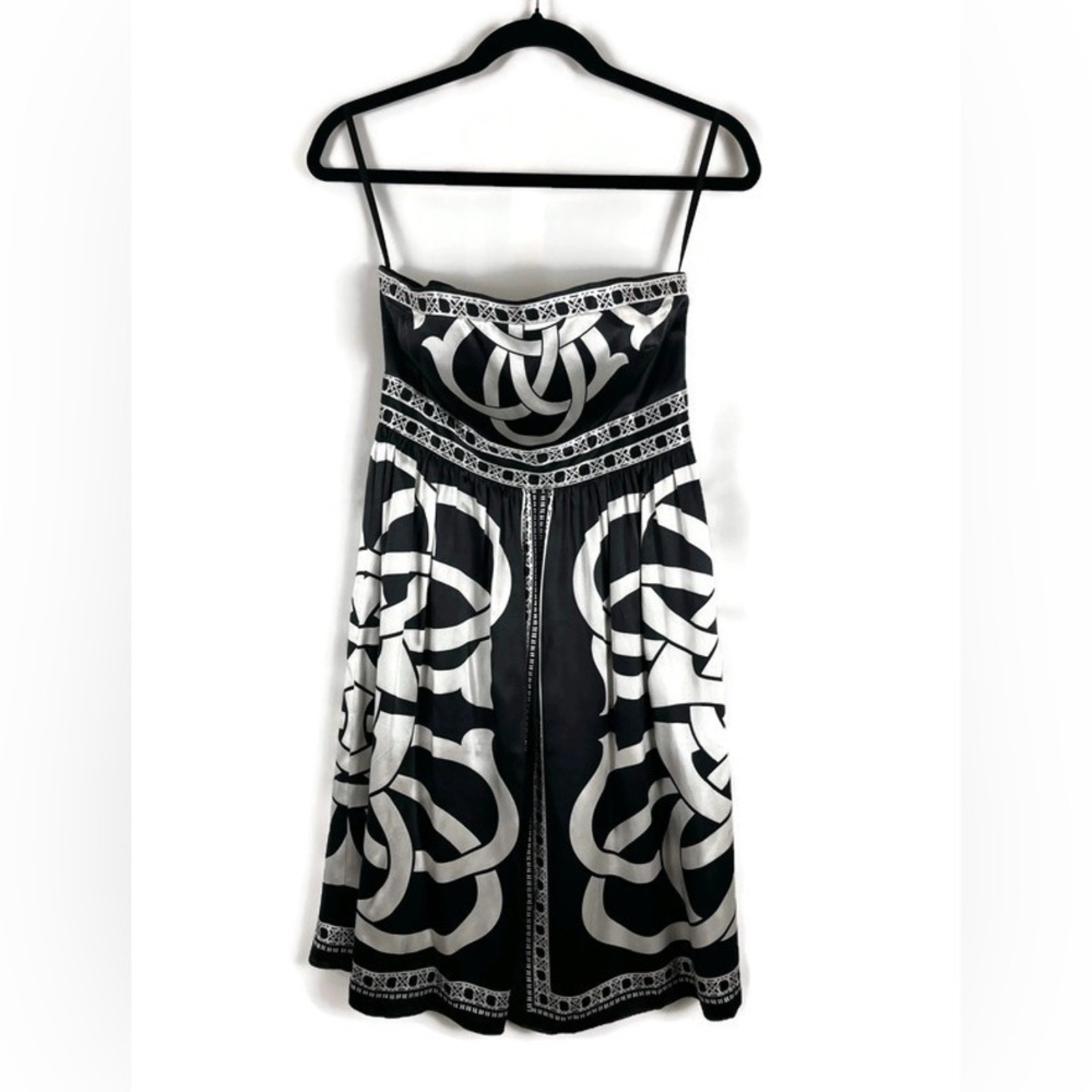 White House Black Mkt 100% Silk Mini Dress Black White 2 LBD Party Cocktail Date