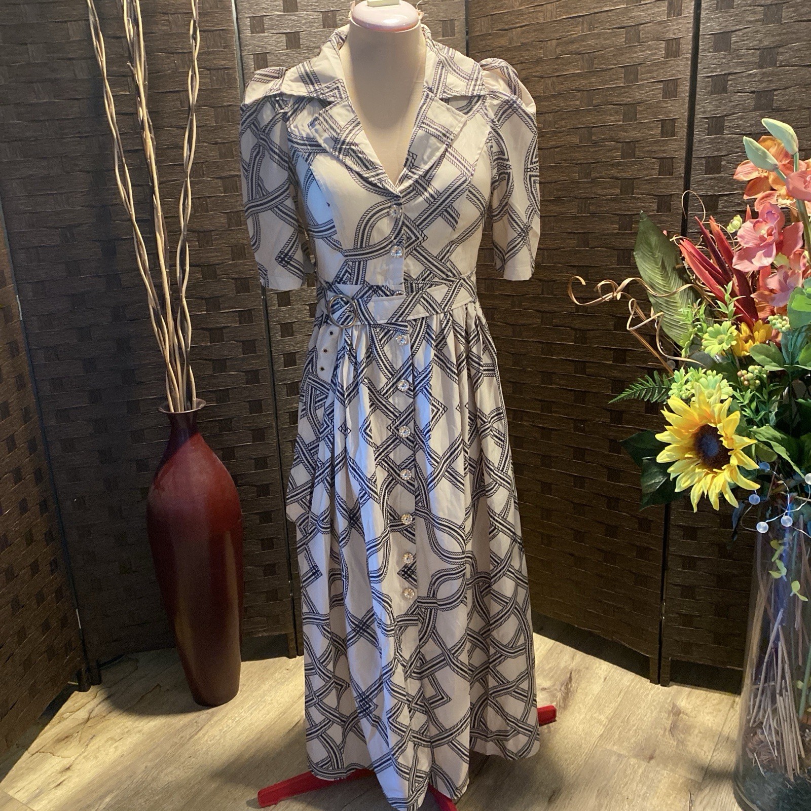 Black & White Geometric Maxi Dress with Belt Fits Small to Medium