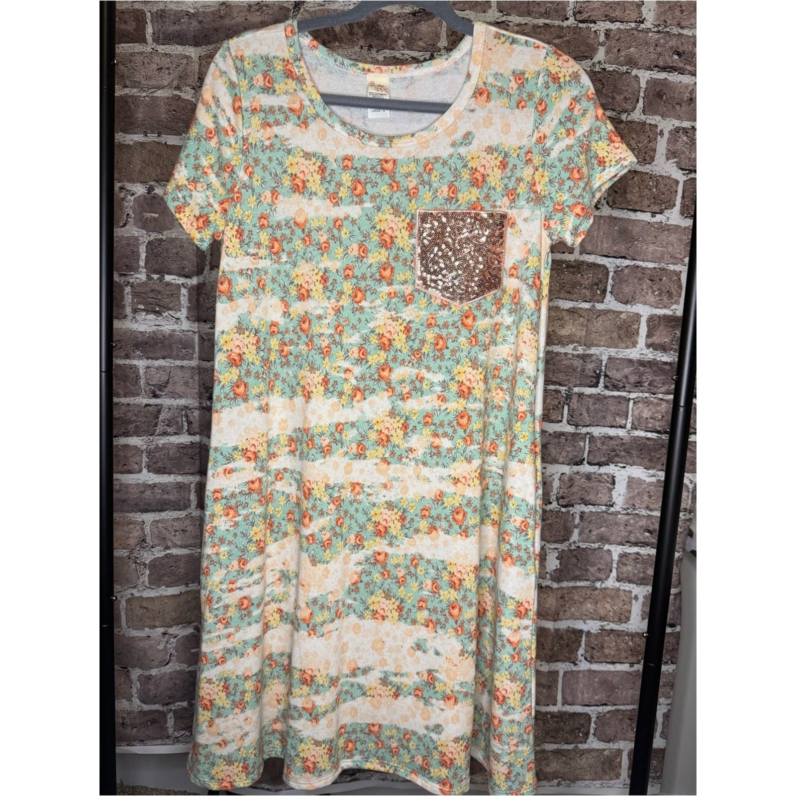 7th Ray Mint and Peach Floral Short Sleeve Dress with Sequin Pocket