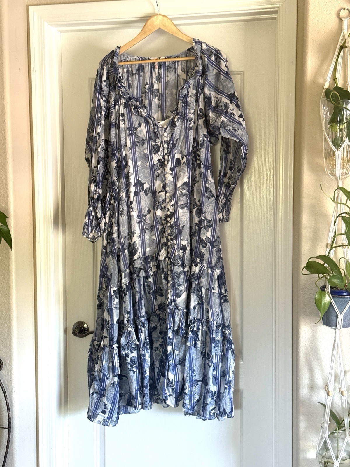 Free People Dainty Ruffle Cottage Garden Wonders Maxi Dress Blue Combo Sz M