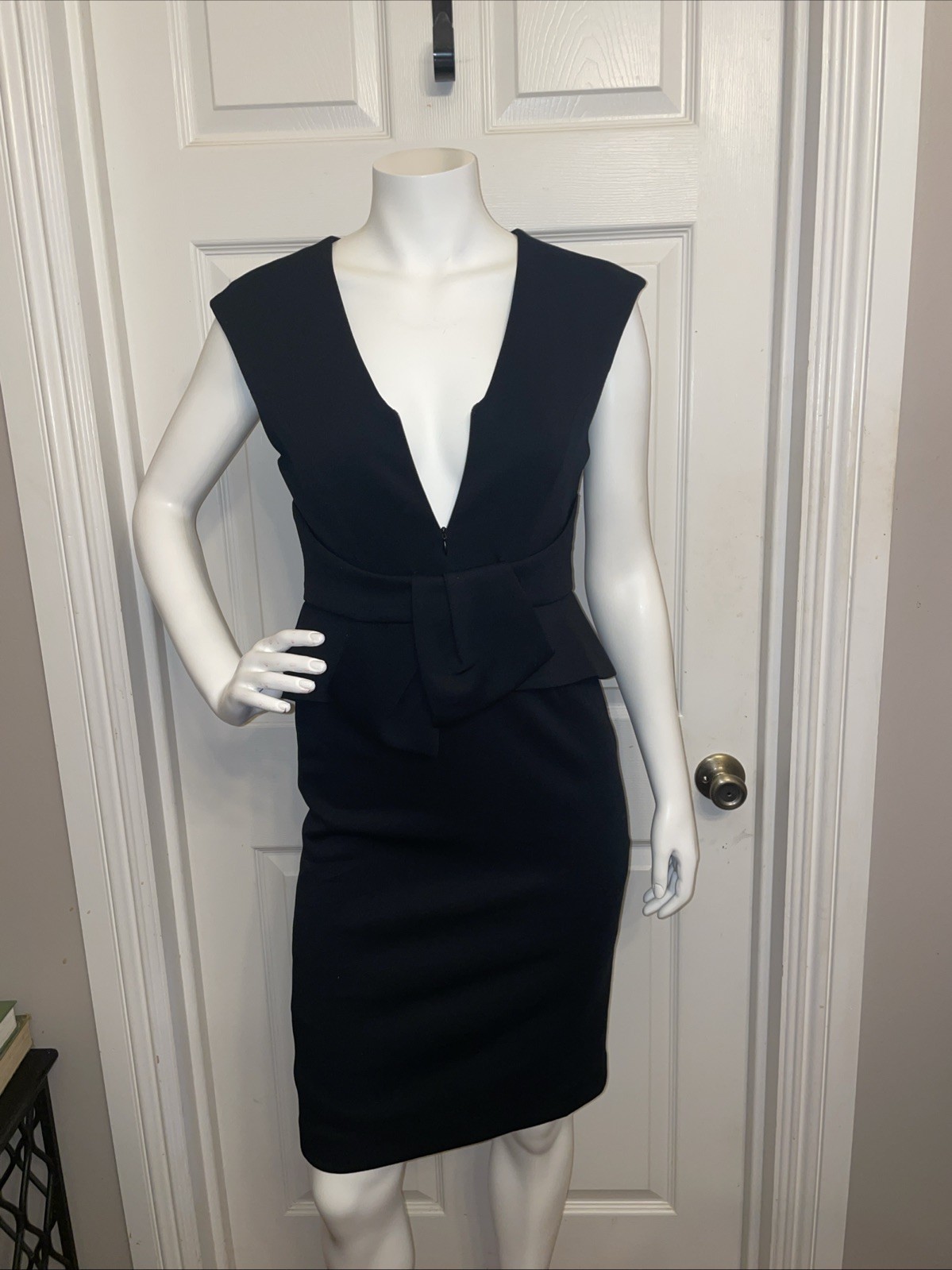 Venus Women’s Sz 8 Black Sexy Dress Sleeveless Bow At Waist Zip Top Lined