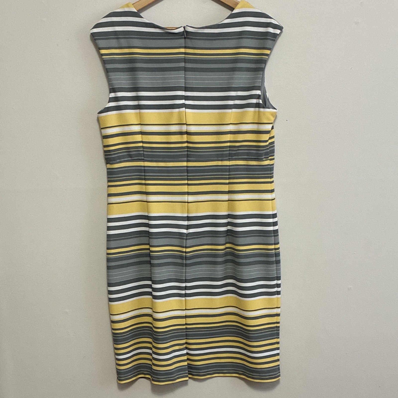 Karin Stevens Gray Yellow White Striped Sheath Dress 18 Knee Square Neck Knit