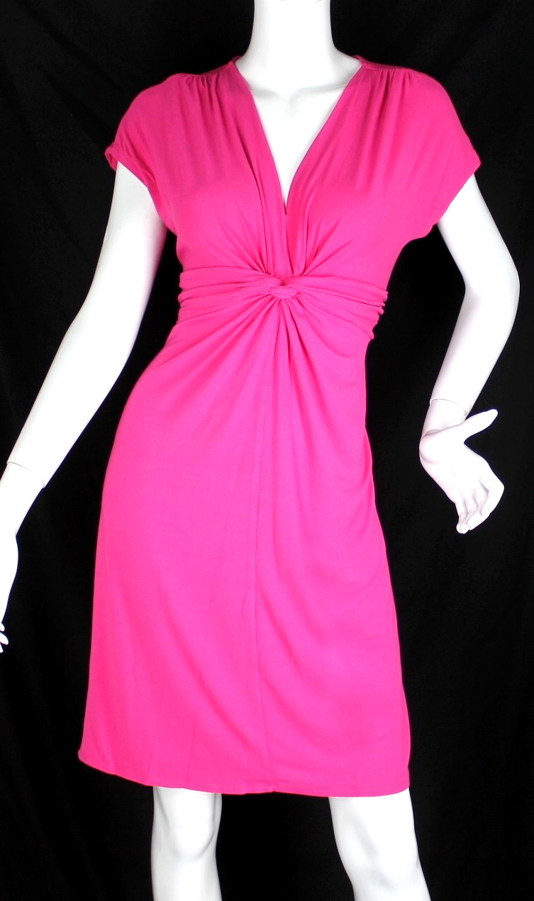 {NEW YORK & COMPANY} Dress Sheath Sz. M Hot Pink V Neck Jersey Stretch Summer