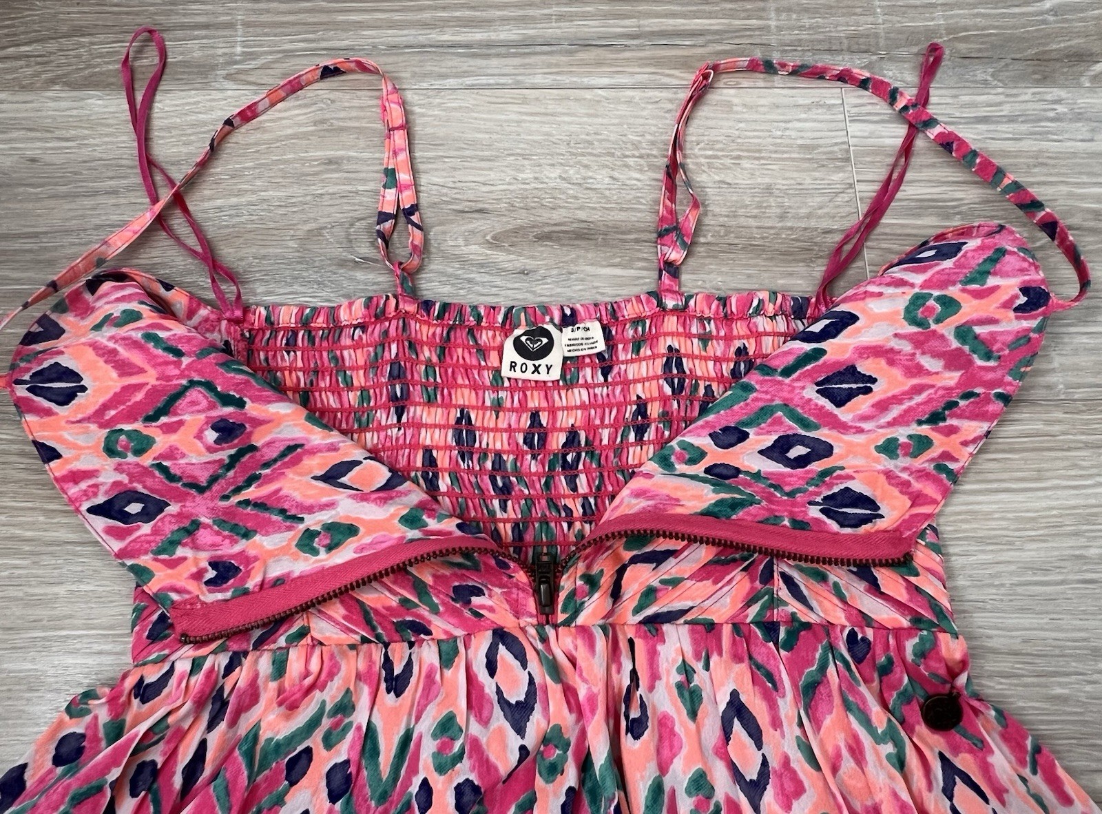 Roxy “A Shore Thing” Pintucked Front Zip Smocked Dress Small Resort Beach Party