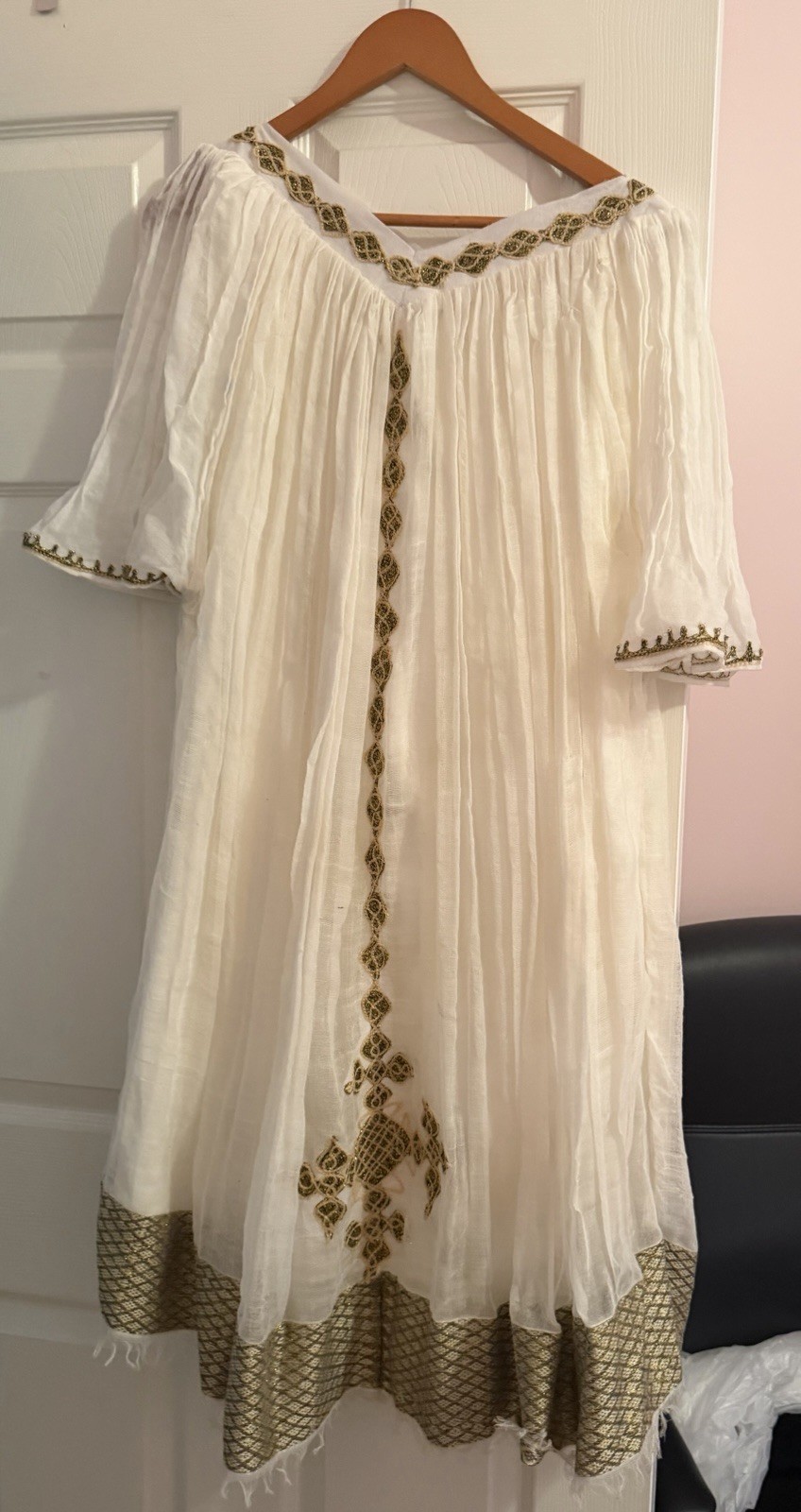 White/Gold Embroidered Cotton Shift Dress, Short Sleeve Round Neck, Pullover