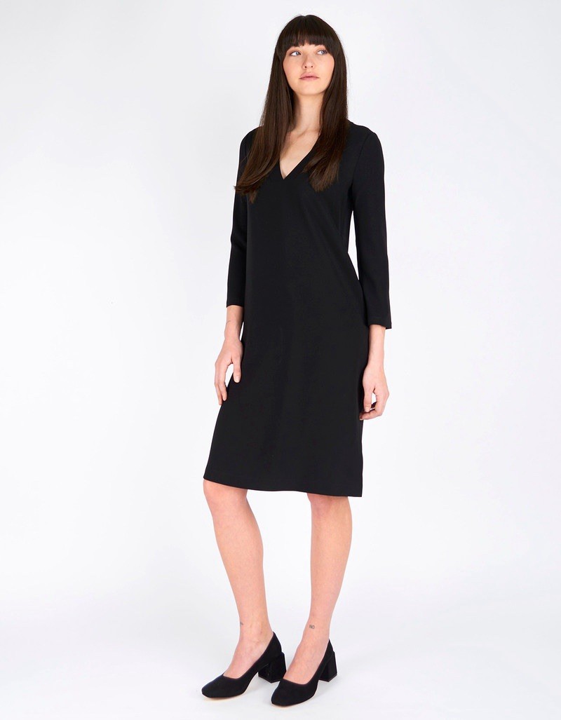 Filippa K Dress Black Shift V-Neck 3/4 Sleeve Knee Length