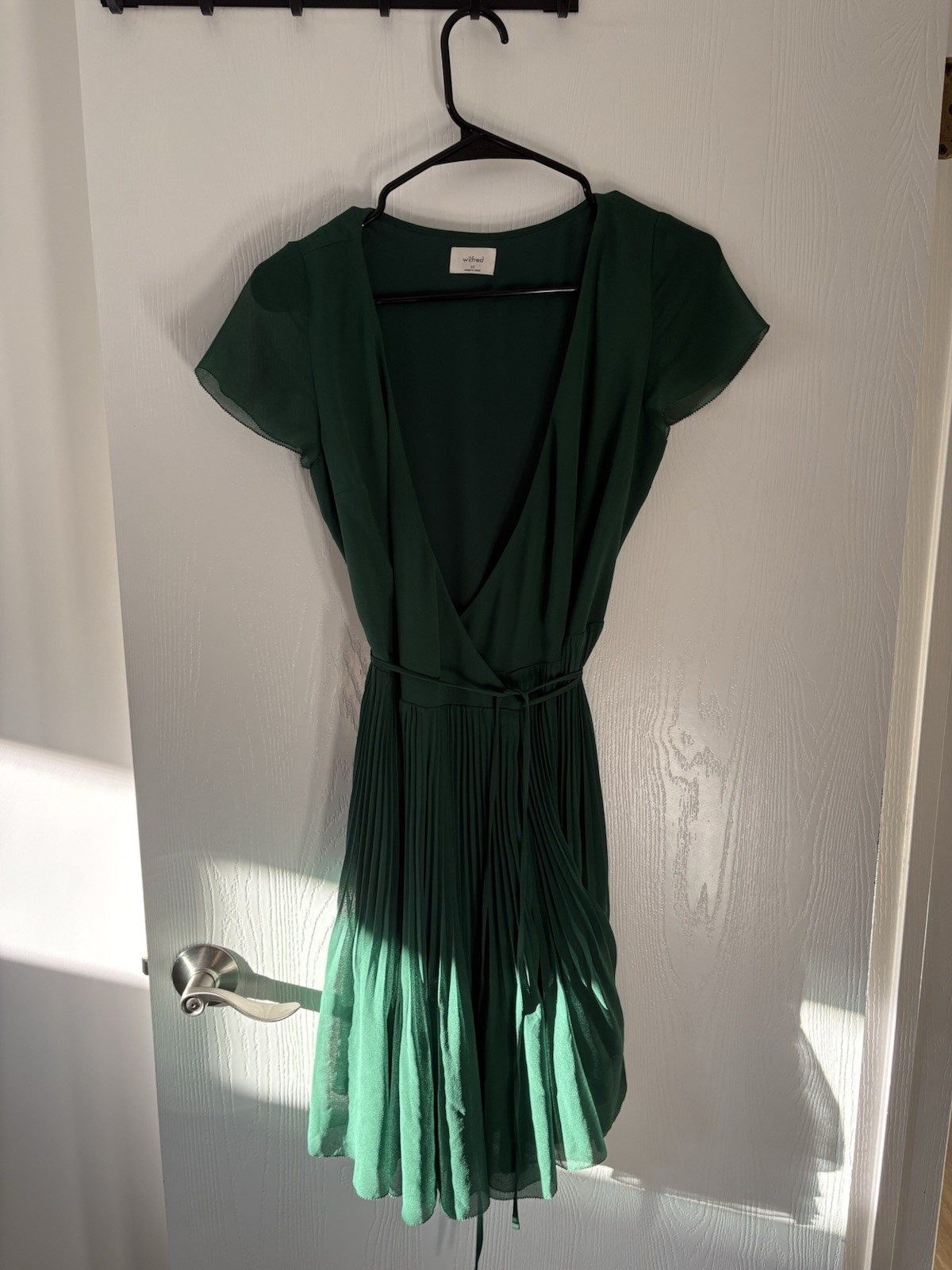 WILFRED Wilfred Dress Size Small Green Beaune Botany Wrap Pleated Skirt