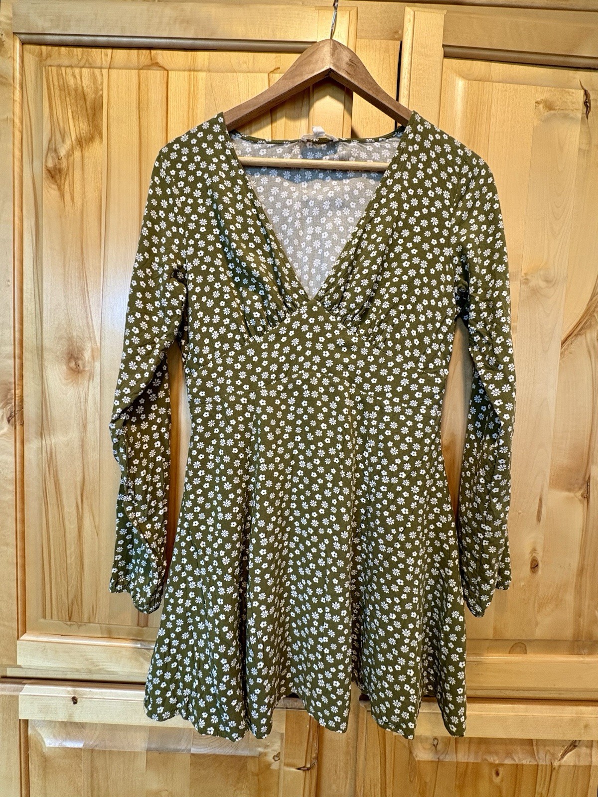 L.A. heart Pacsun Olive Green Floral Dress Medium Lined