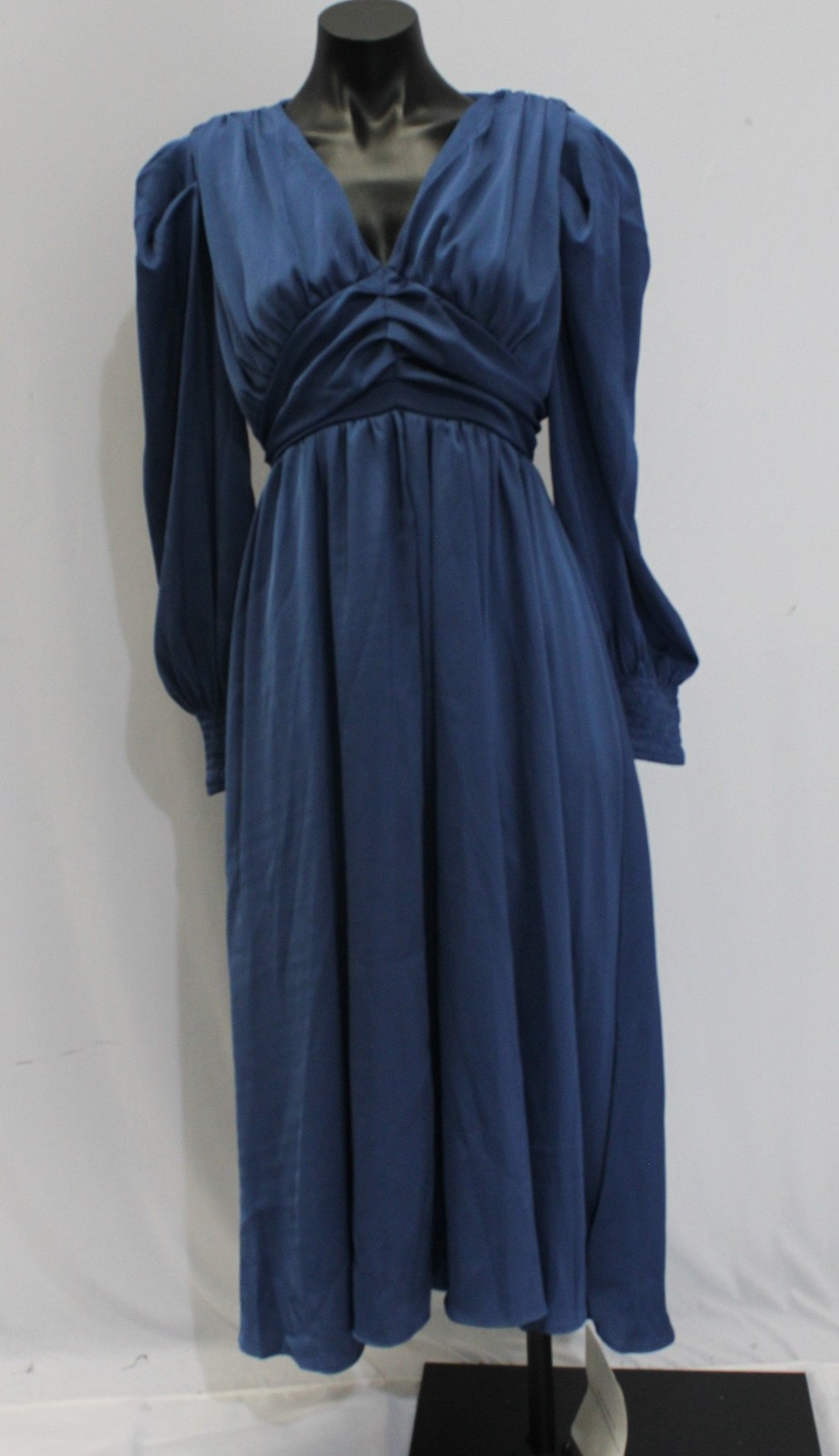 Chicwish Women’s V-Neck Puff Sleeve Ruched Midi Dress CN6 Navy Small/Medium NWT