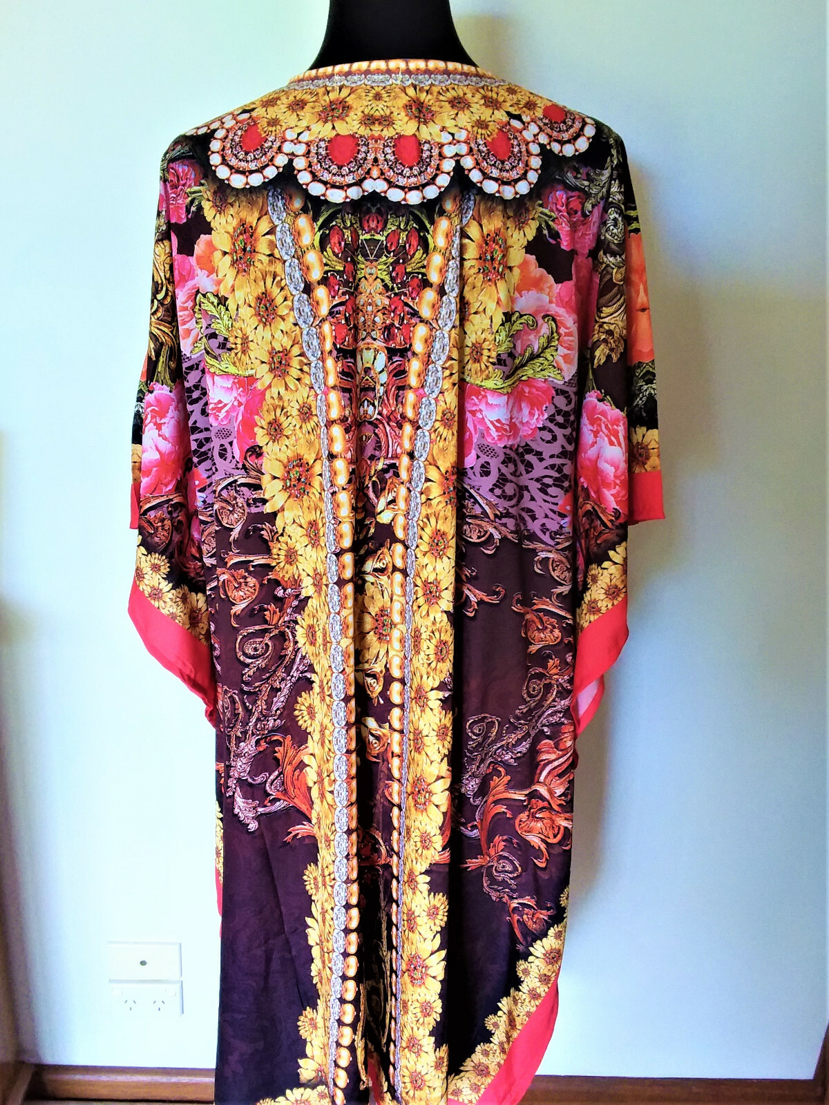 HEAVILY EMBELLISHED DIGITAL FLORAL PRINT V NECK CREPE KAFTAN/DRESS KC18