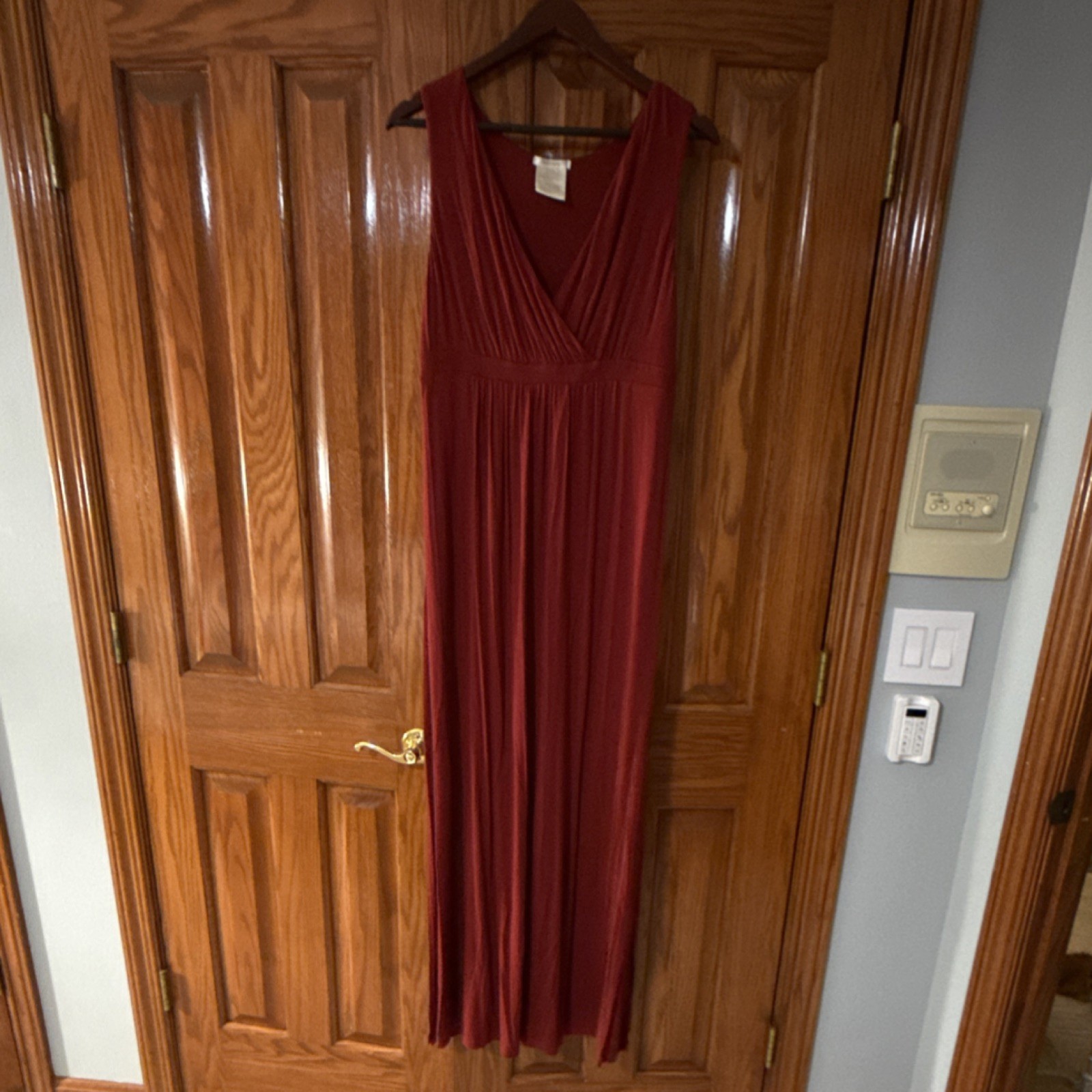 Matty M Red Sleeveless V-Neck Maxi Dress Solid Rayon Spandex Blend Size L