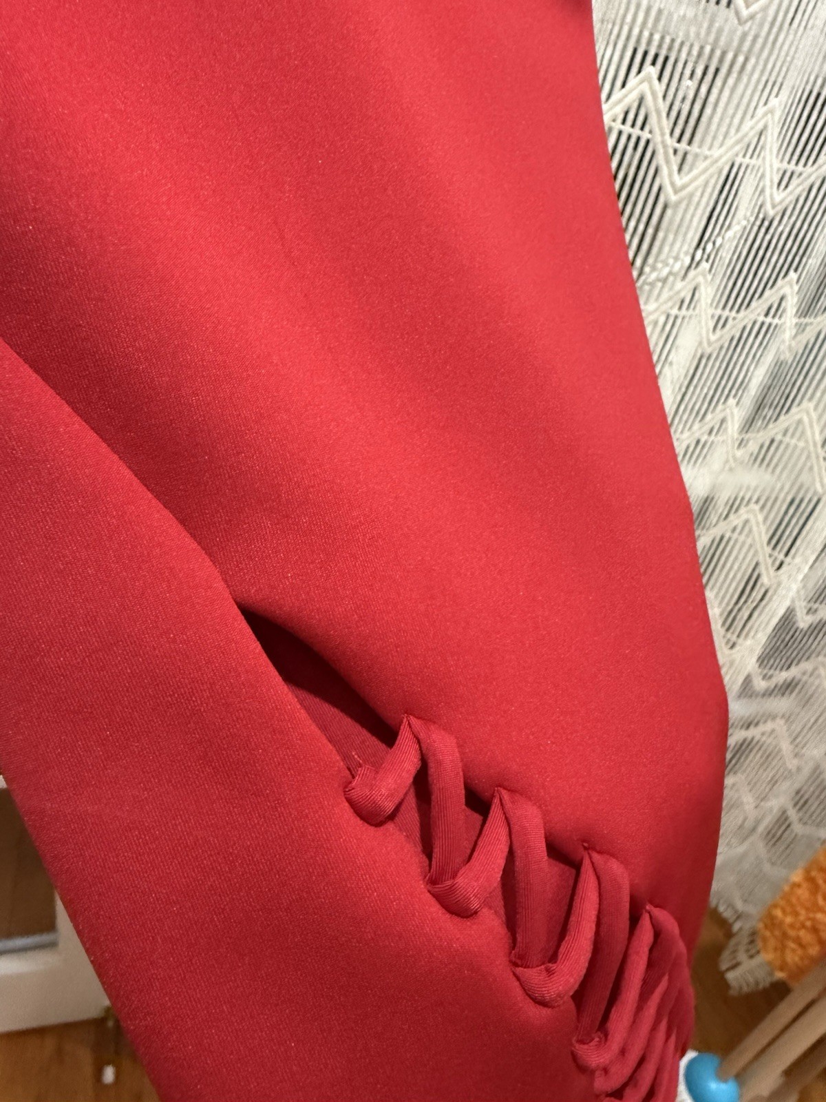 GUESS Red V-Neck Lace-Up Bodycon Knee Length Dress XS Sleeveless Stretch